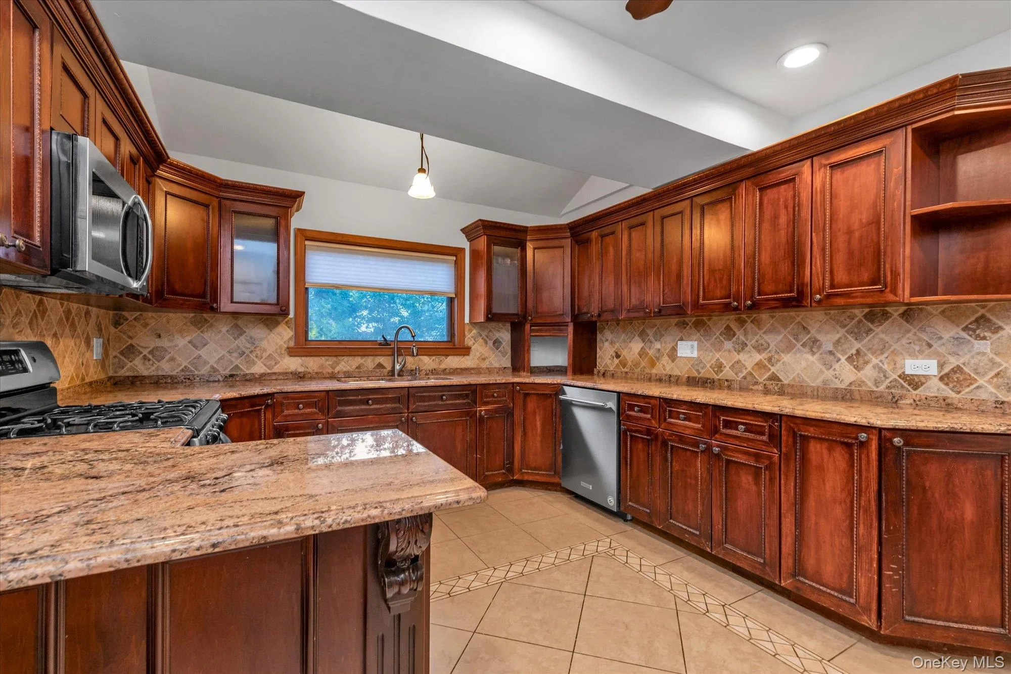 265 Jefferson Street, Hempstead, NY, 4 Bedroom Bedrooms, 8 Room Rooms,3 BathroomBathrooms,Residential Lease,For Rent,Jefferson,0,1044024 265 Jefferson Street, Hempstead, NY, 4 Bedroom Bedrooms, 8 Room Rooms,3 BathroomBathrooms,Residential Lease,For Rent,Jefferson,0,1044024