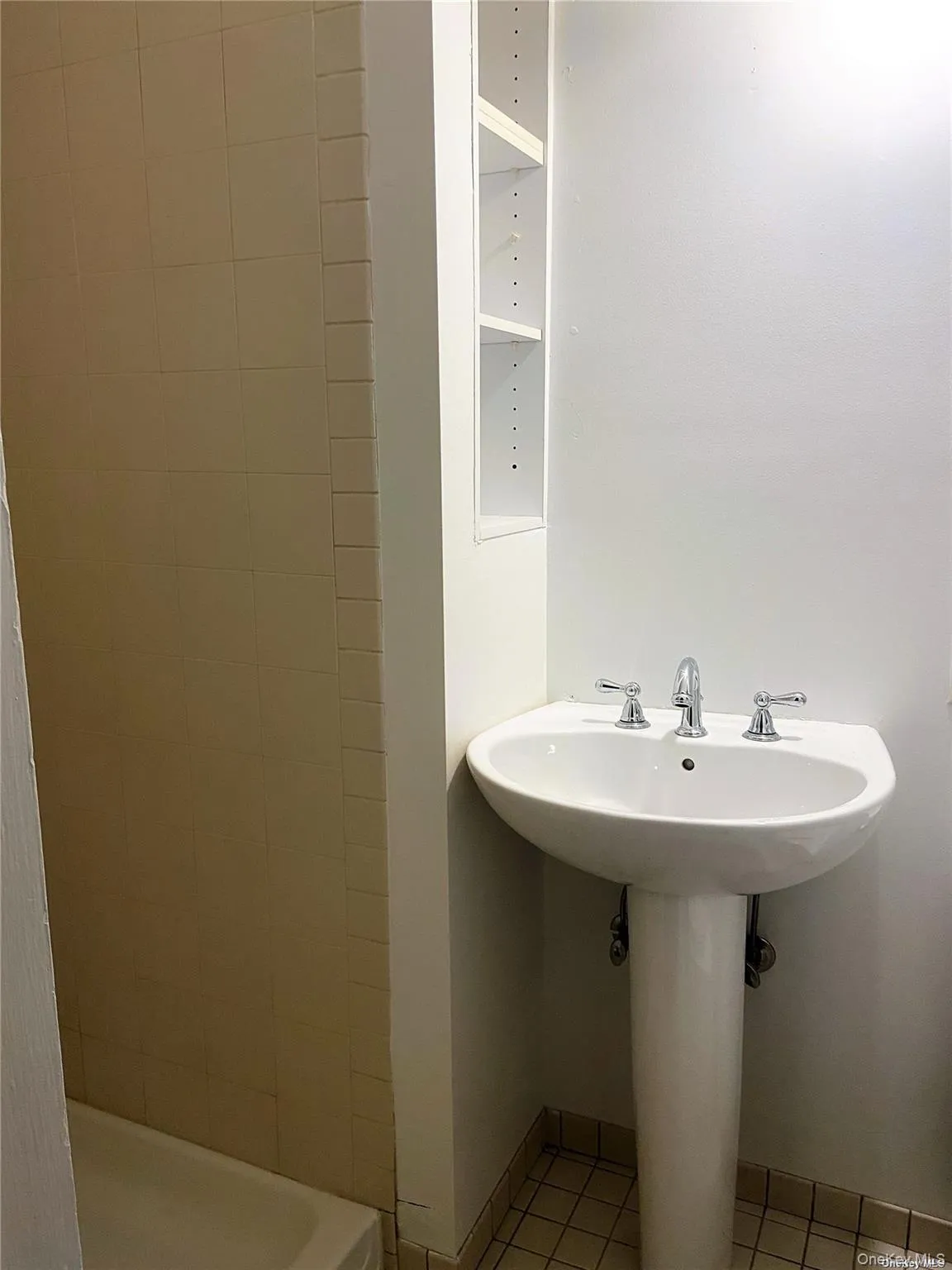 312 Beech Street, Long Beach, NY, 3 Bedrooms Bedrooms, 9 Rooms Rooms,2 BathroomsBathrooms,Residential Lease,For Rent,Beech,0,1044035 312 Beech Street, Long Beach, NY, 3 Bedrooms Bedrooms, 9 Rooms Rooms,2 BathroomsBathrooms,Residential Lease,For Rent,Beech,0,1044035