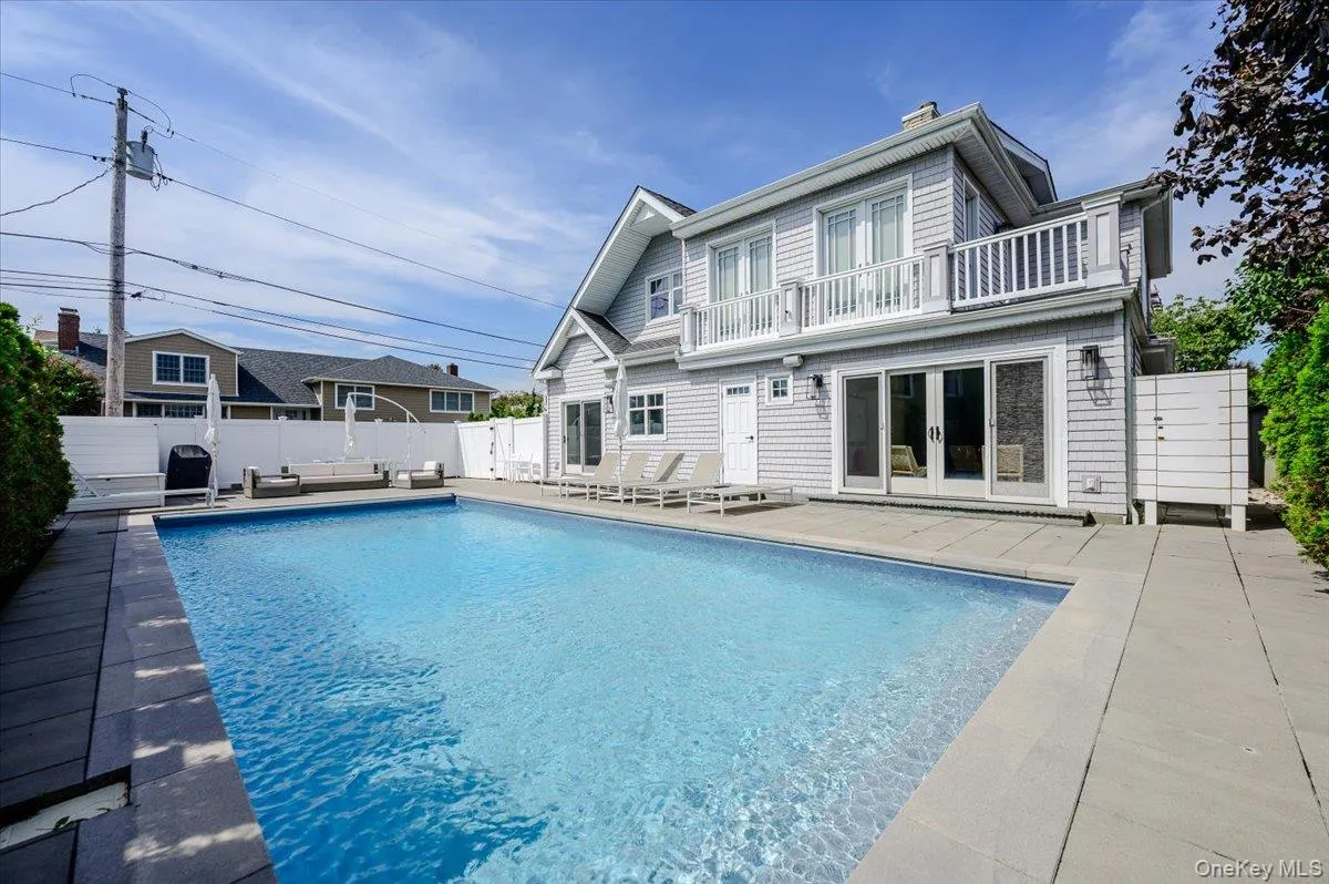 59 Woodhail, Hempstead, NY, 4 Bedrooms Bedrooms, 9 Rooms Rooms,4 BathroomsBathrooms,Residential,For Rent,Woodhail,0,1044037 59 Woodhail, Hempstead, NY, 4 Bedrooms Bedrooms, 9 Rooms Rooms,4 BathroomsBathrooms,Residential,For Rent,Woodhail,0,1044037