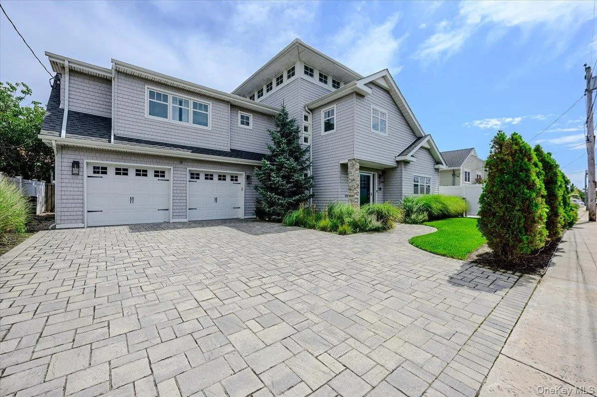59 Woodhail, Hempstead, NY, 4 Bedrooms Bedrooms, 9 Rooms Rooms,4 BathroomsBathrooms,Residential,For Rent,Woodhail,0,1044037 59 Woodhail, Hempstead, NY, 4 Bedrooms Bedrooms, 9 Rooms Rooms,4 BathroomsBathrooms,Residential,For Rent,Woodhail,0,1044037
