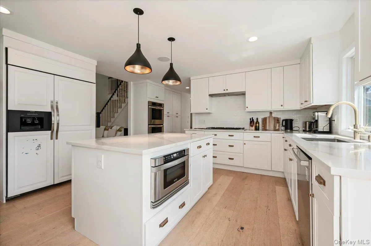 59 Woodhail, Hempstead, NY, 4 Bedrooms Bedrooms, 9 Rooms Rooms,4 BathroomsBathrooms,Residential,For Rent,Woodhail,0,1044037 59 Woodhail, Hempstead, NY, 4 Bedrooms Bedrooms, 9 Rooms Rooms,4 BathroomsBathrooms,Residential,For Rent,Woodhail,0,1044037