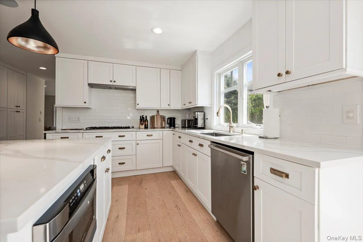 59 Woodhail, Hempstead, NY, 4 Bedrooms Bedrooms, 9 Rooms Rooms,4 BathroomsBathrooms,Residential,For Rent,Woodhail,0,1044037 59 Woodhail, Hempstead, NY, 4 Bedrooms Bedrooms, 9 Rooms Rooms,4 BathroomsBathrooms,Residential,For Rent,Woodhail,0,1044037
