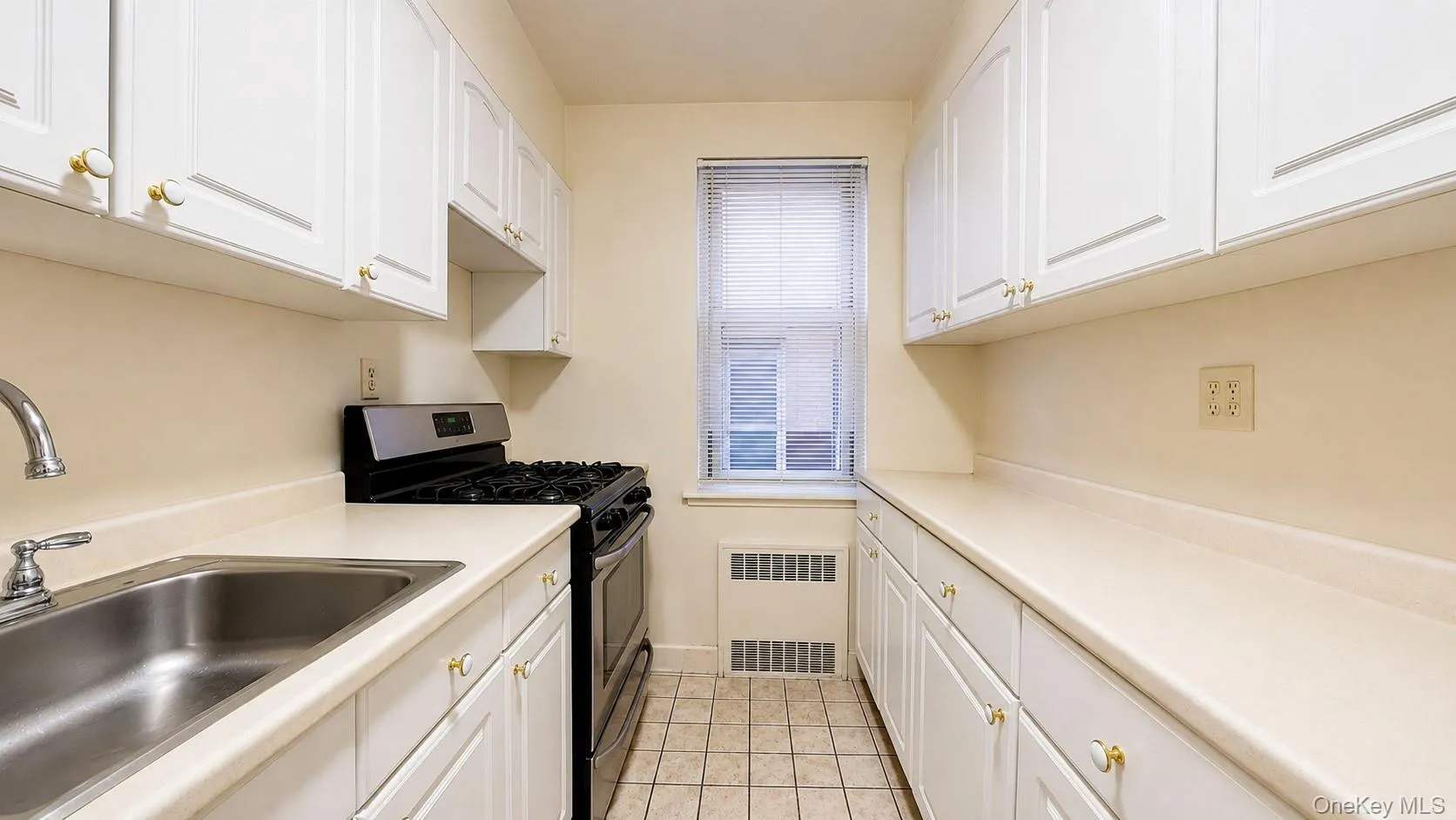 43-40 Union Street, New York, NY, 2 Bedrooms Bedrooms, 5 Rooms Rooms,1 BathroomBathrooms,Residential,For Rent,Union,0,1044038 43-40 Union Street, New York, NY, 2 Bedrooms Bedrooms, 5 Rooms Rooms,1 BathroomBathrooms,Residential,For Rent,Union,0,1044038