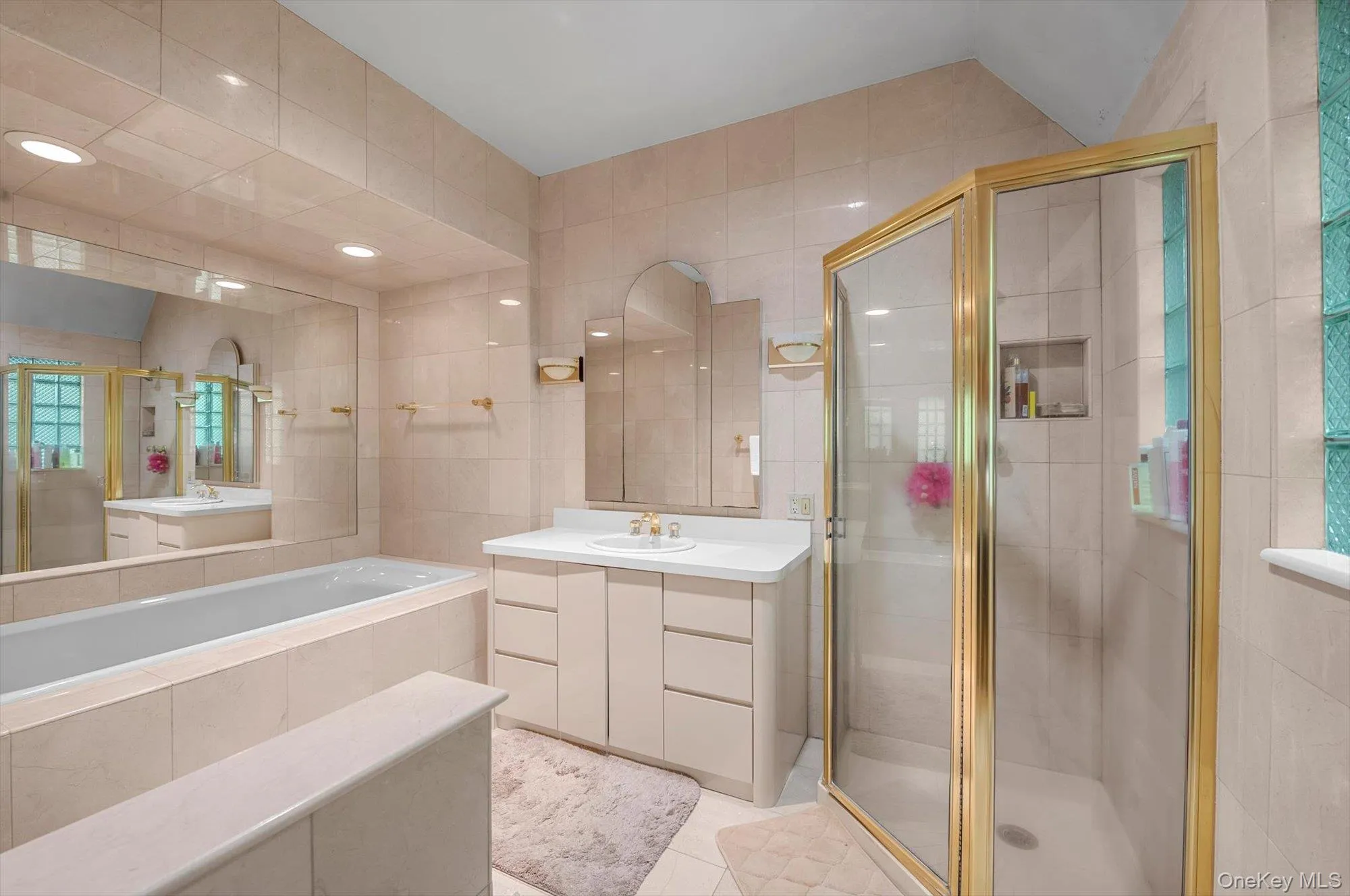 57 Wensley Drive, North Hempstead, NY, 4 Bedrooms Bedrooms, 8 Rooms Rooms,2 BathroomsBathrooms,Residential,For Rent,Wensley,0,1044041 57 Wensley Drive, North Hempstead, NY, 4 Bedrooms Bedrooms, 8 Rooms Rooms,2 BathroomsBathrooms,Residential,For Rent,Wensley,0,1044041