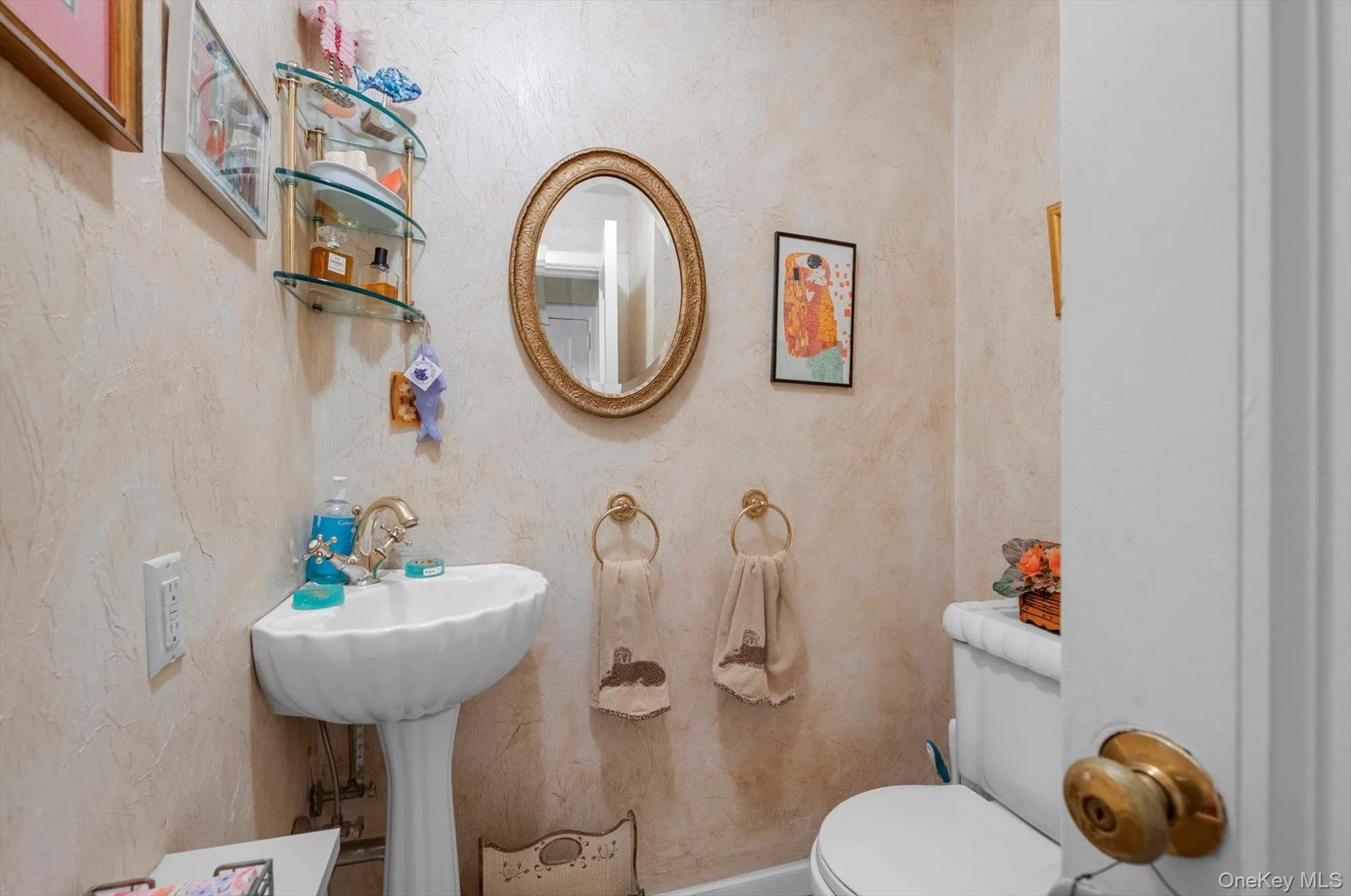 57 Wensley Drive, North Hempstead, NY, 4 Bedrooms Bedrooms, 8 Rooms Rooms,2 BathroomsBathrooms,Residential,For Rent,Wensley,0,1044041 57 Wensley Drive, North Hempstead, NY, 4 Bedrooms Bedrooms, 8 Rooms Rooms,2 BathroomsBathrooms,Residential,For Rent,Wensley,0,1044041