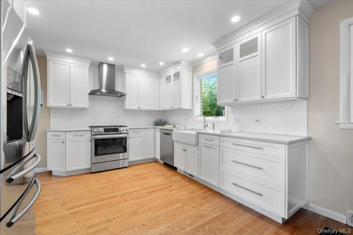 19 Dartmouth Terrace, Greenburgh, NY, 3 Bedrooms Bedrooms, 7 Rooms Rooms,2 BathroomsBathrooms,Residential,For Rent,Dartmouth,0,1044042 19 Dartmouth Terrace, Greenburgh, NY, 3 Bedrooms Bedrooms, 7 Rooms Rooms,2 BathroomsBathrooms,Residential,For Rent,Dartmouth,0,1044042