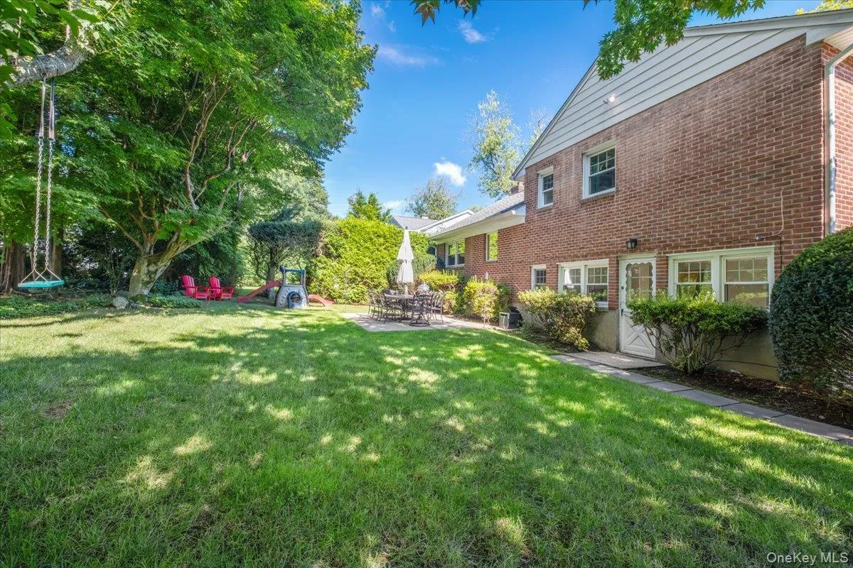 19 Dartmouth Terrace, Greenburgh, NY, 3 Bedrooms Bedrooms, 7 Rooms Rooms,2 BathroomsBathrooms,Residential,For Rent,Dartmouth,0,1044042 19 Dartmouth Terrace, Greenburgh, NY, 3 Bedrooms Bedrooms, 7 Rooms Rooms,2 BathroomsBathrooms,Residential,For Rent,Dartmouth,0,1044042