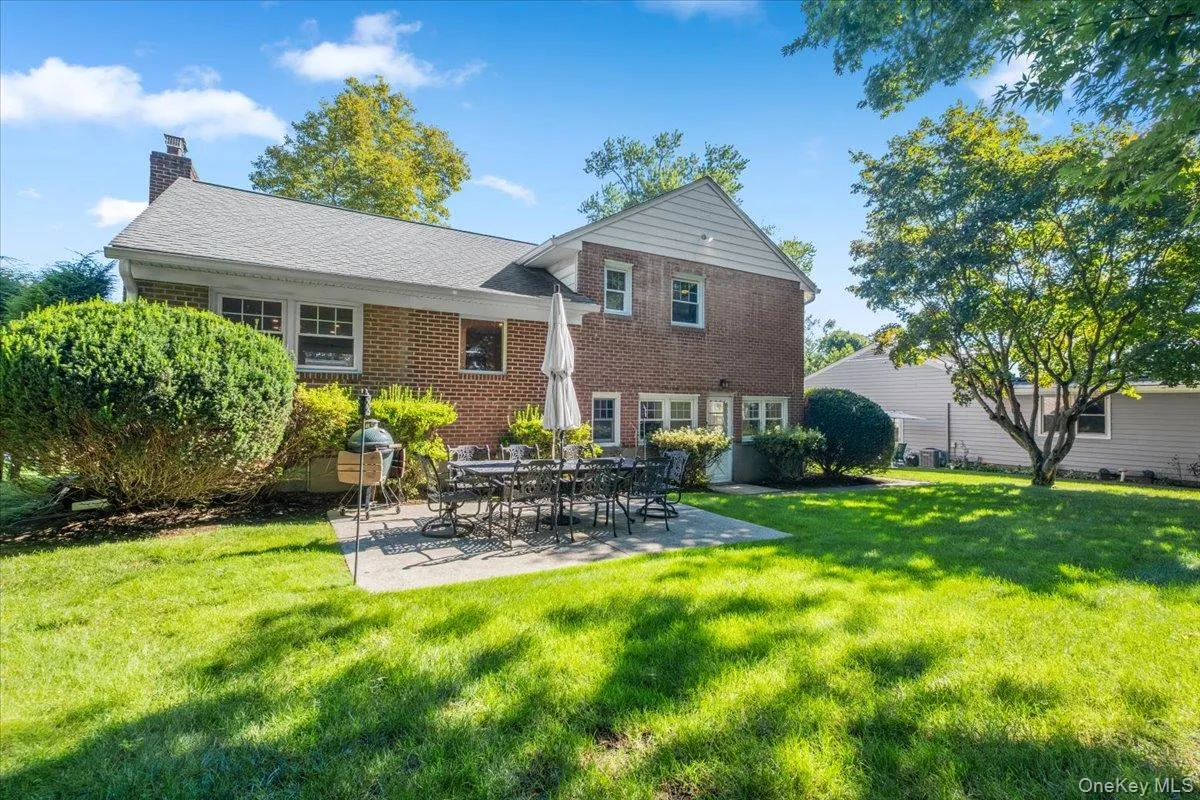 19 Dartmouth Terrace, Greenburgh, NY, 3 Bedrooms Bedrooms, 7 Rooms Rooms,2 BathroomsBathrooms,Residential,For Rent,Dartmouth,0,1044042 19 Dartmouth Terrace, Greenburgh, NY, 3 Bedrooms Bedrooms, 7 Rooms Rooms,2 BathroomsBathrooms,Residential,For Rent,Dartmouth,0,1044042
