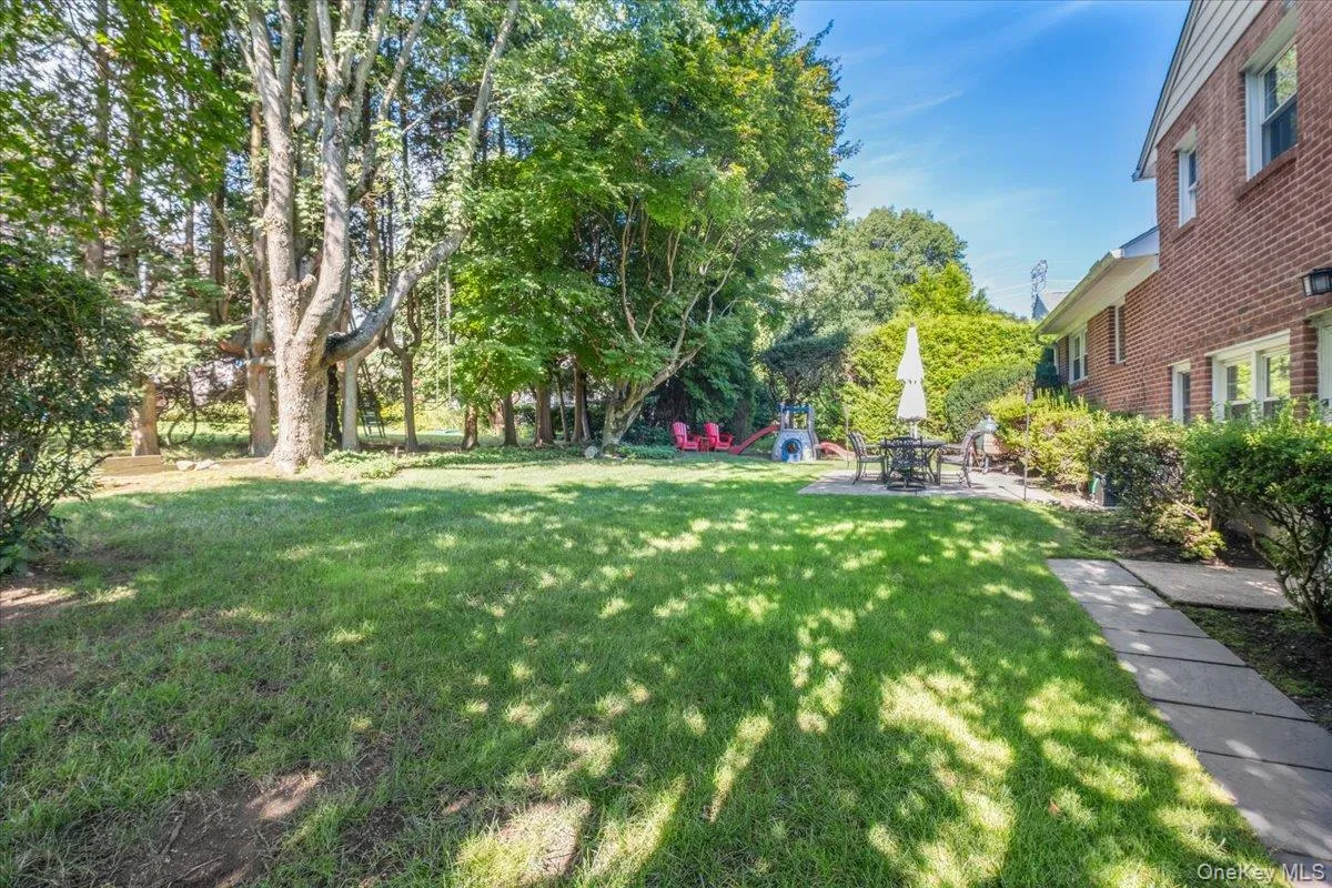 19 Dartmouth Terrace, Greenburgh, NY, 3 Bedrooms Bedrooms, 7 Rooms Rooms,2 BathroomsBathrooms,Residential,For Rent,Dartmouth,0,1044042 19 Dartmouth Terrace, Greenburgh, NY, 3 Bedrooms Bedrooms, 7 Rooms Rooms,2 BathroomsBathrooms,Residential,For Rent,Dartmouth,0,1044042