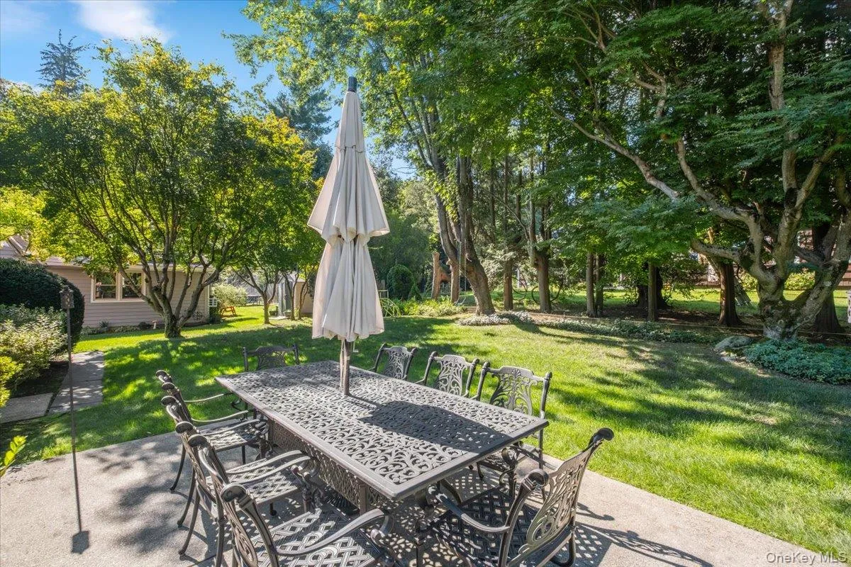19 Dartmouth Terrace, Greenburgh, NY, 3 Bedrooms Bedrooms, 7 Rooms Rooms,2 BathroomsBathrooms,Residential,For Rent,Dartmouth,0,1044042 19 Dartmouth Terrace, Greenburgh, NY, 3 Bedrooms Bedrooms, 7 Rooms Rooms,2 BathroomsBathrooms,Residential,For Rent,Dartmouth,0,1044042