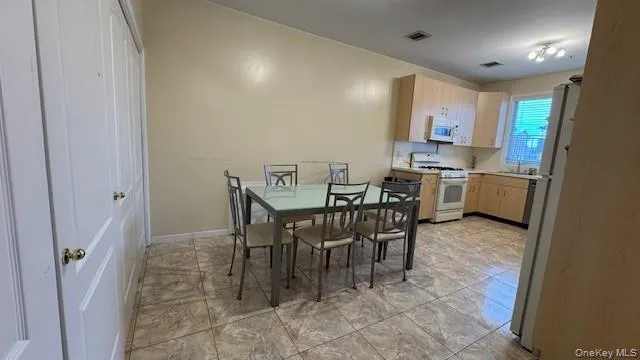 5 Toltchav Way, Monroe, NY, 3 Bedrooms Bedrooms, 5 Rooms Rooms,2 BathroomsBathrooms,Residential,For Rent,Toltchav,0,1044046 5 Toltchav Way, Monroe, NY, 3 Bedrooms Bedrooms, 5 Rooms Rooms,2 BathroomsBathrooms,Residential,For Rent,Toltchav,0,1044046