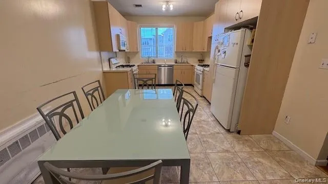 5 Toltchav Way, Monroe, NY, 3 Bedrooms Bedrooms, 5 Rooms Rooms,2 BathroomsBathrooms,Residential,For Rent,Toltchav,0,1044046 5 Toltchav Way, Monroe, NY, 3 Bedrooms Bedrooms, 5 Rooms Rooms,2 BathroomsBathrooms,Residential,For Rent,Toltchav,0,1044046