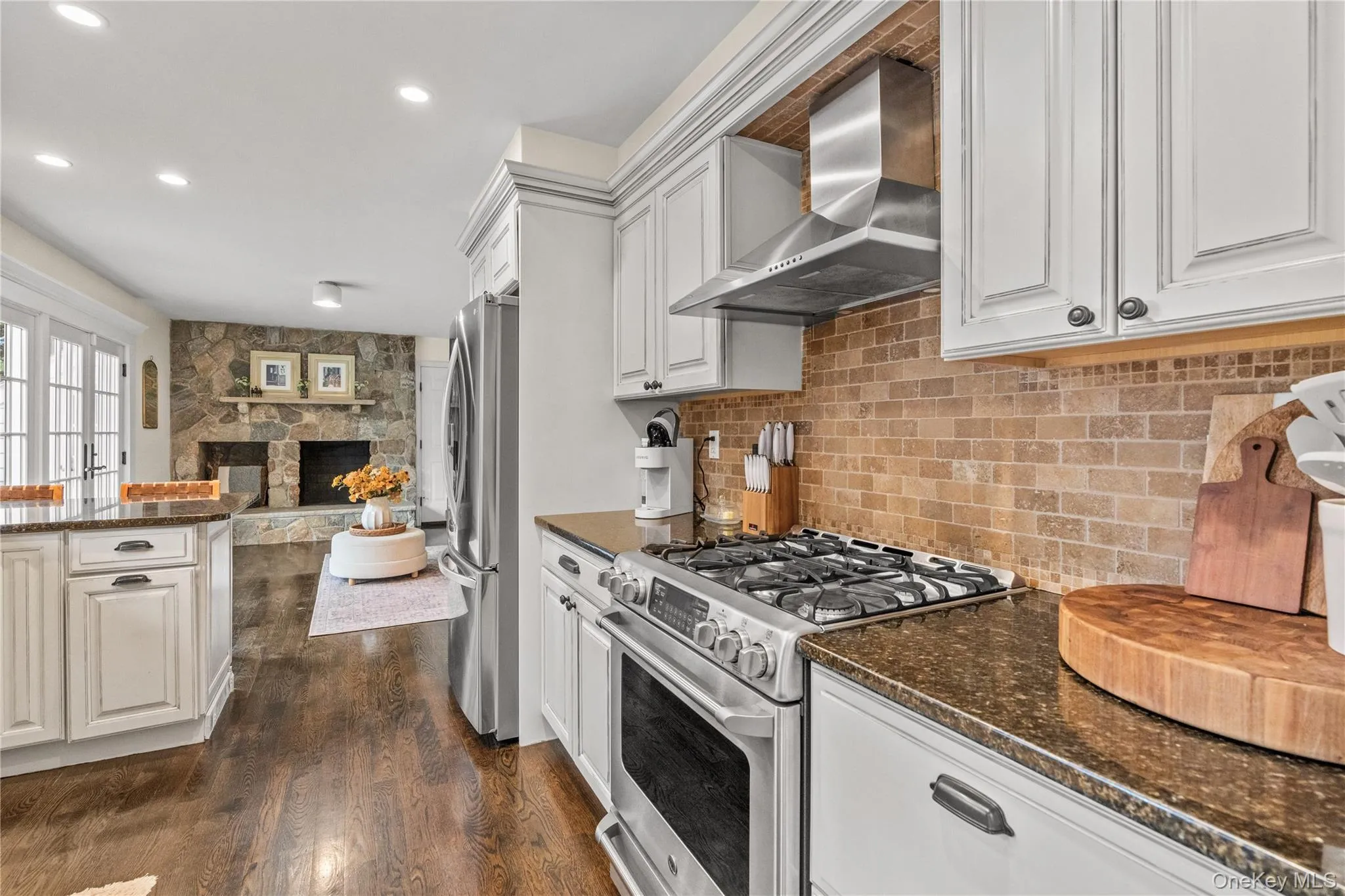 406 Bedford Road, New Castle, NY, 4 Bedrooms Bedrooms, 8 Rooms Rooms,3 BathroomsBathrooms,Residential,For Rent,Bedford,0,1044050 406 Bedford Road, New Castle, NY, 4 Bedrooms Bedrooms, 8 Rooms Rooms,3 BathroomsBathrooms,Residential,For Rent,Bedford,0,1044050