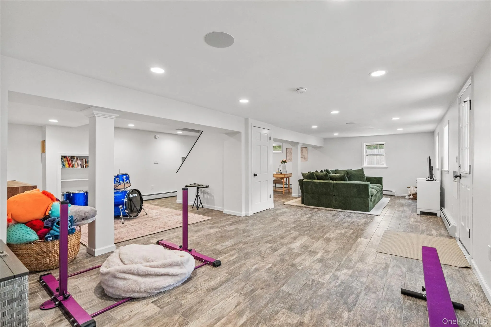 406 Bedford Road, New Castle, NY, 4 Bedrooms Bedrooms, 8 Rooms Rooms,3 BathroomsBathrooms,Residential,For Rent,Bedford,0,1044050 406 Bedford Road, New Castle, NY, 4 Bedrooms Bedrooms, 8 Rooms Rooms,3 BathroomsBathrooms,Residential,For Rent,Bedford,0,1044050