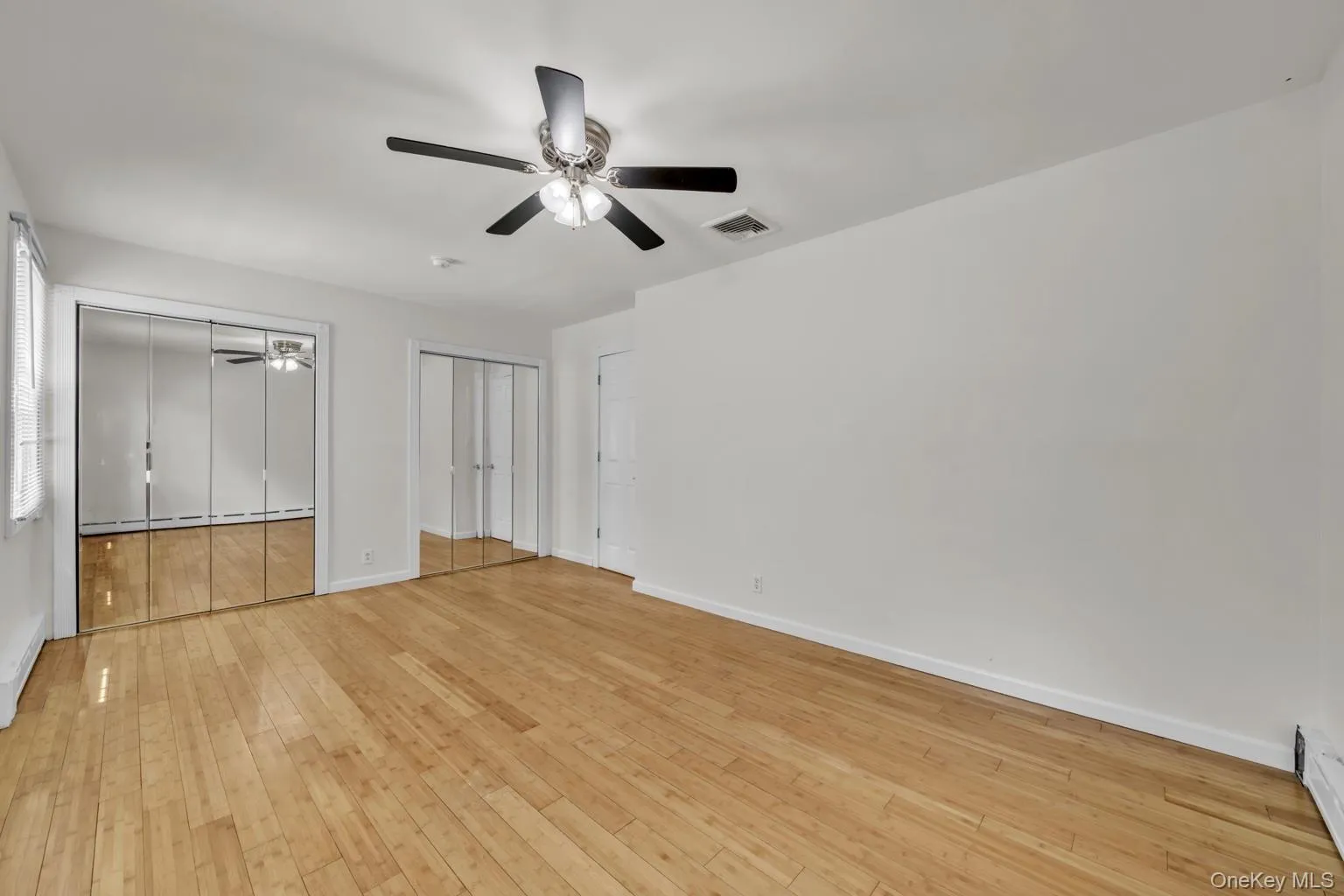 91 Haynes Avenue, Islip, NY, 3 Bedrooms Bedrooms, 7 Rooms Rooms,1 BathroomBathrooms,Residential,For Rent,Haynes,0,1044056 91 Haynes Avenue, Islip, NY, 3 Bedrooms Bedrooms, 7 Rooms Rooms,1 BathroomBathrooms,Residential,For Rent,Haynes,0,1044056