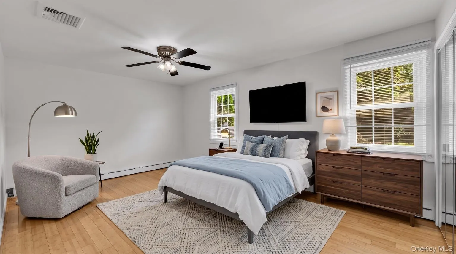 91 Haynes Avenue, Islip, NY, 3 Bedrooms Bedrooms, 7 Rooms Rooms,1 BathroomBathrooms,Residential,For Rent,Haynes,0,1044056 91 Haynes Avenue, Islip, NY, 3 Bedrooms Bedrooms, 7 Rooms Rooms,1 BathroomBathrooms,Residential,For Rent,Haynes,0,1044056