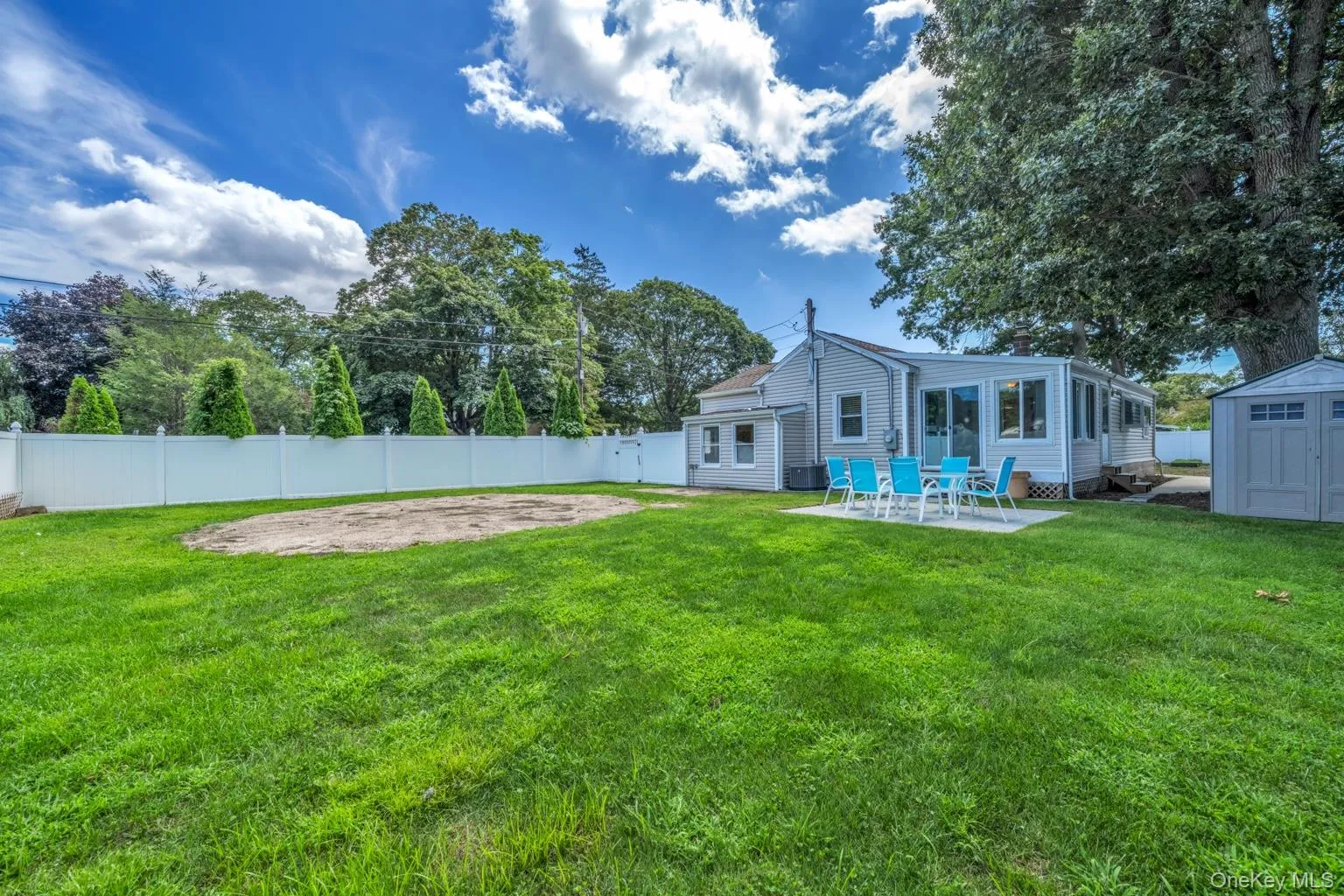 91 Haynes Avenue, Islip, NY, 3 Bedrooms Bedrooms, 7 Rooms Rooms,1 BathroomBathrooms,Residential,For Rent,Haynes,0,1044056 91 Haynes Avenue, Islip, NY, 3 Bedrooms Bedrooms, 7 Rooms Rooms,1 BathroomBathrooms,Residential,For Rent,Haynes,0,1044056