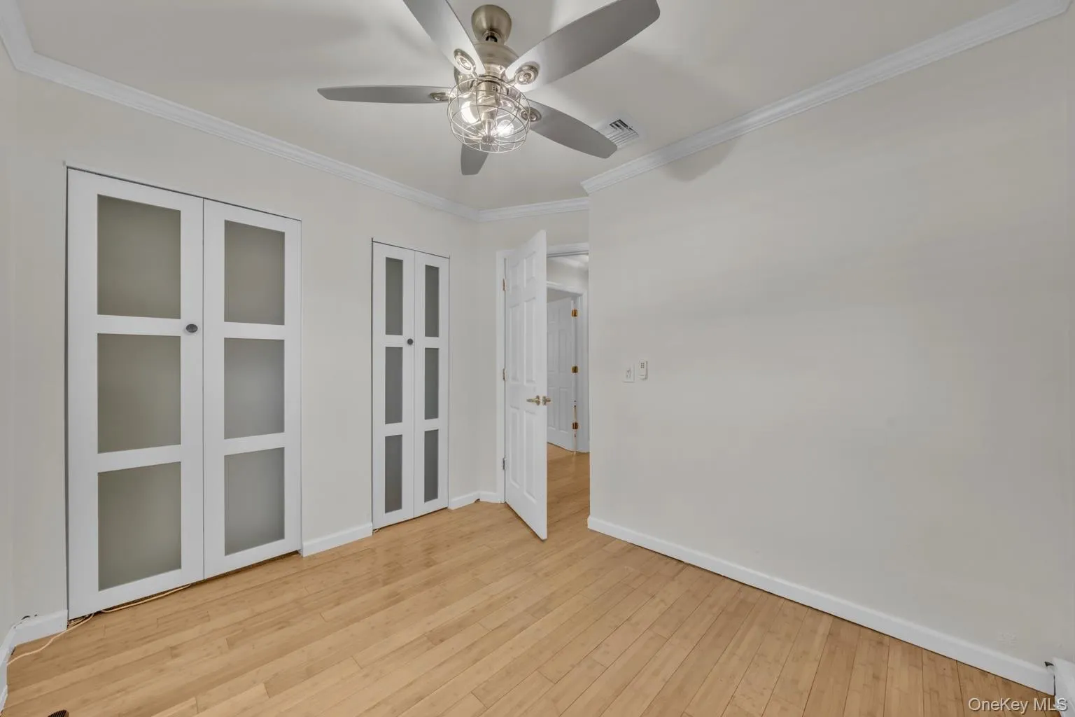 91 Haynes Avenue, Islip, NY, 3 Bedrooms Bedrooms, 7 Rooms Rooms,1 BathroomBathrooms,Residential,For Rent,Haynes,0,1044056 91 Haynes Avenue, Islip, NY, 3 Bedrooms Bedrooms, 7 Rooms Rooms,1 BathroomBathrooms,Residential,For Rent,Haynes,0,1044056