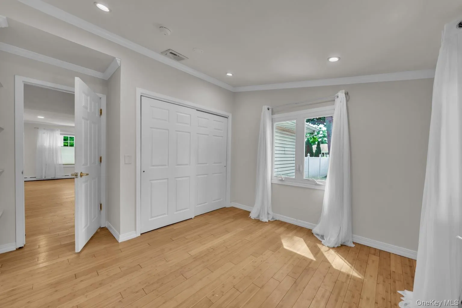 91 Haynes Avenue, Islip, NY, 3 Bedrooms Bedrooms, 7 Rooms Rooms,1 BathroomBathrooms,Residential,For Rent,Haynes,0,1044056 91 Haynes Avenue, Islip, NY, 3 Bedrooms Bedrooms, 7 Rooms Rooms,1 BathroomBathrooms,Residential,For Rent,Haynes,0,1044056