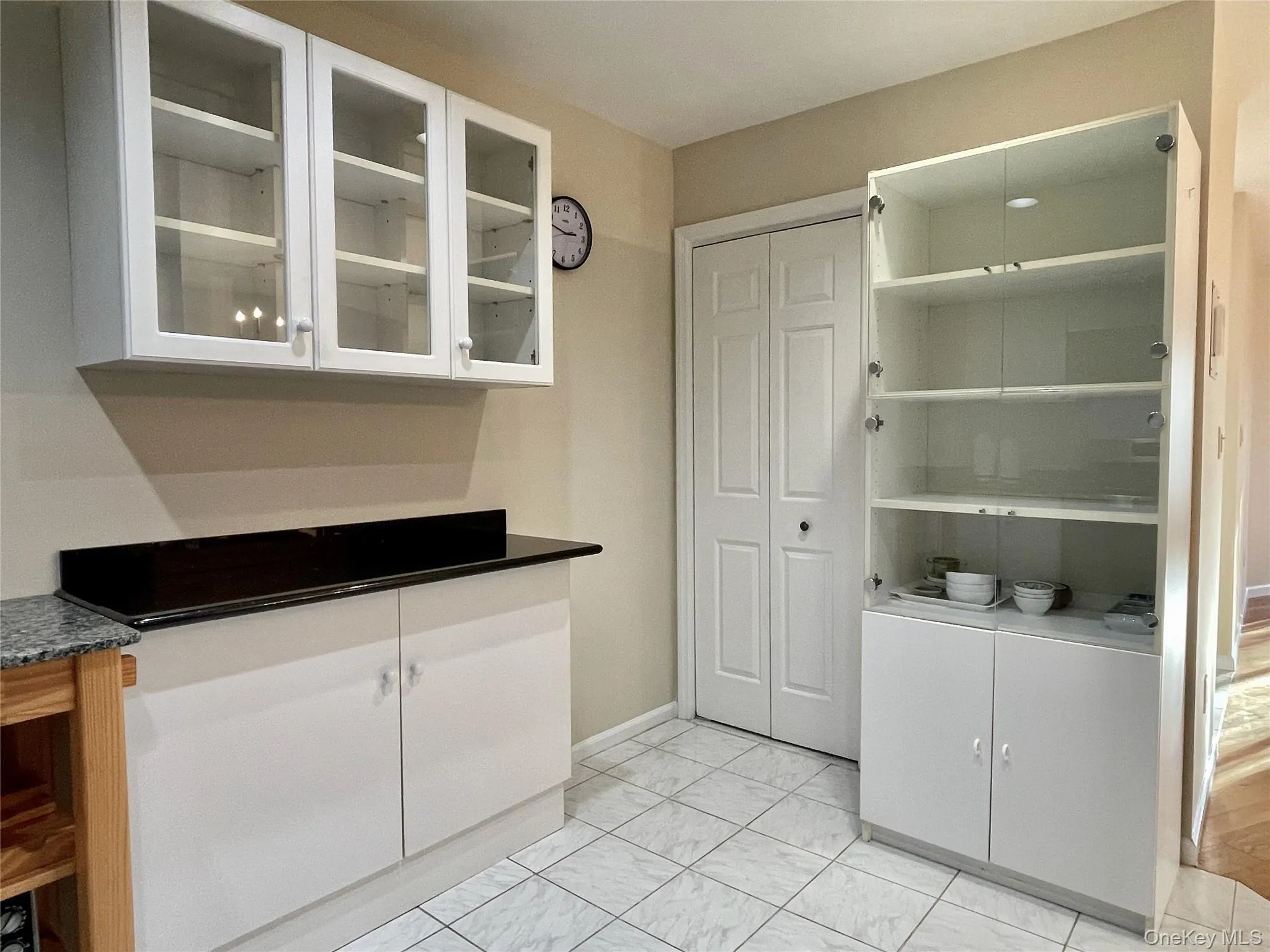 24 Ray Place, Eastchester, NY, 2 Bedrooms Bedrooms, 4 Rooms Rooms,2 BathroomsBathrooms,Residential Lease,For Rent,Ray,0,1044057 24 Ray Place, Eastchester, NY, 2 Bedrooms Bedrooms, 4 Rooms Rooms,2 BathroomsBathrooms,Residential Lease,For Rent,Ray,0,1044057