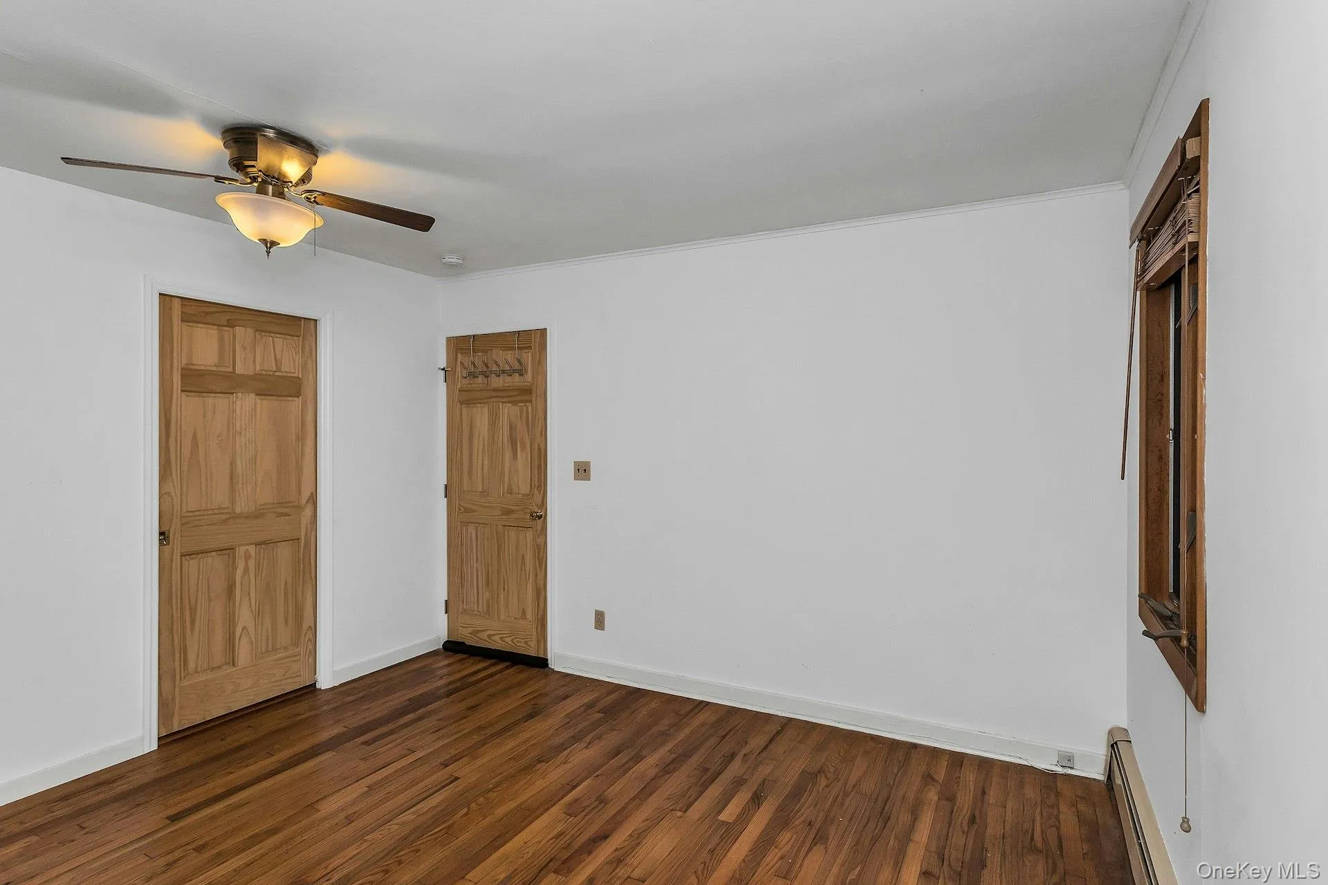 176 Side Road, Riverhead, NY, 3 Bedrooms Bedrooms, 7 Rooms Rooms,2 BathroomsBathrooms,Residential,For Rent,Side,0,1044062 176 Side Road, Riverhead, NY, 3 Bedrooms Bedrooms, 7 Rooms Rooms,2 BathroomsBathrooms,Residential,For Rent,Side,0,1044062