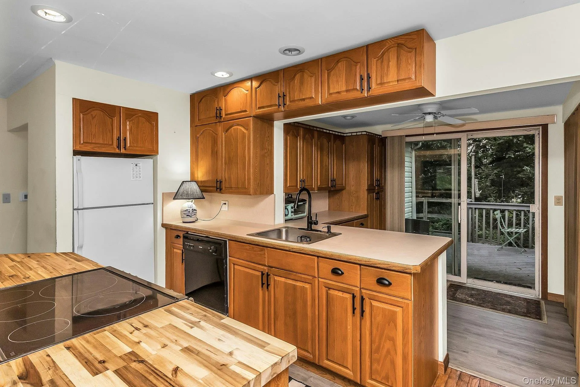 176 Side Road, Riverhead, NY, 3 Bedrooms Bedrooms, 7 Rooms Rooms,2 BathroomsBathrooms,Residential,For Rent,Side,0,1044062 176 Side Road, Riverhead, NY, 3 Bedrooms Bedrooms, 7 Rooms Rooms,2 BathroomsBathrooms,Residential,For Rent,Side,0,1044062