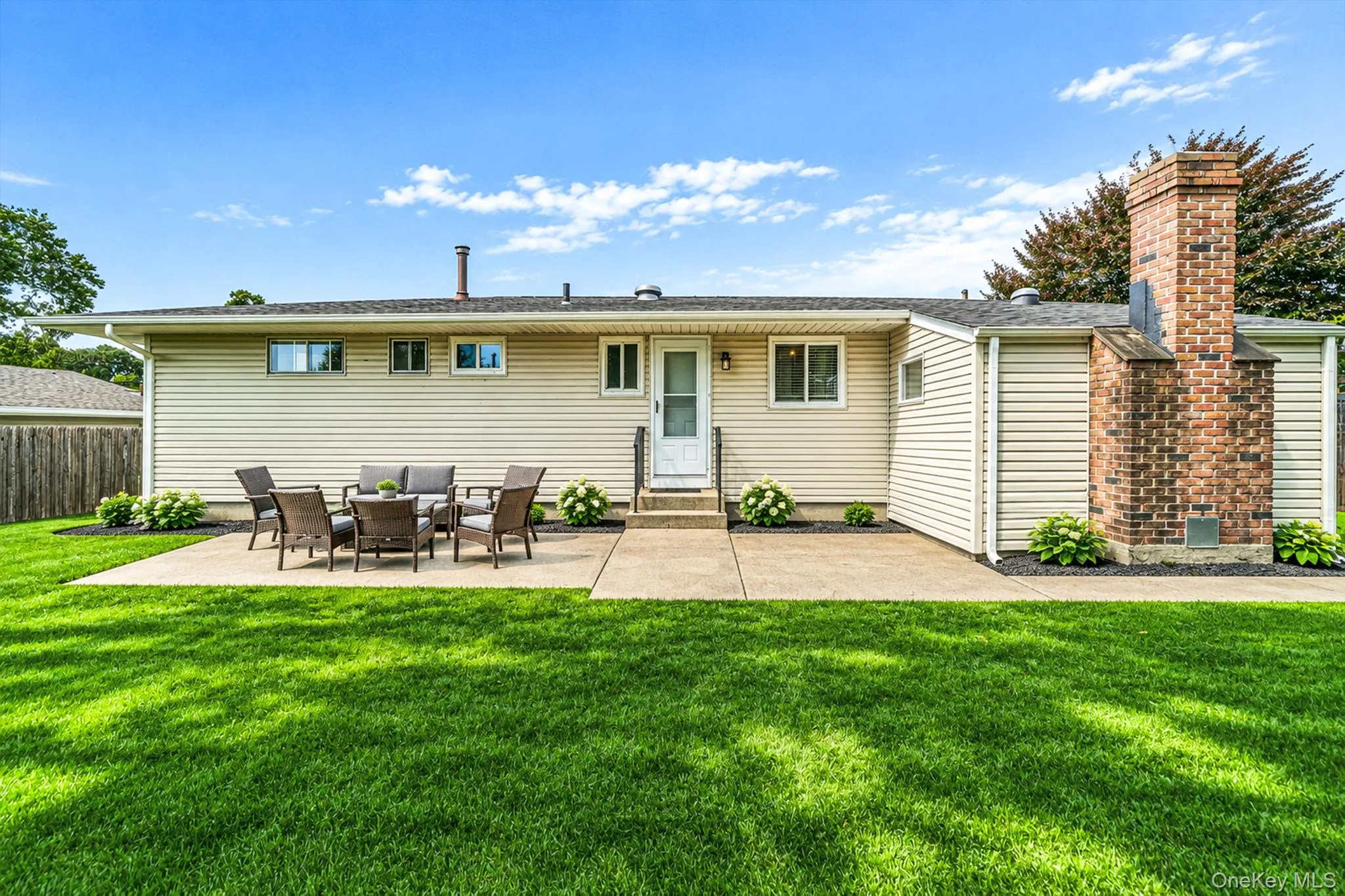 285 9th Street, Babylon, NY, 3 Bedrooms Bedrooms, 7 Rooms Rooms,1 BathroomBathrooms,Residential,For Rent,9th,0,1044065 285 9th Street, Babylon, NY, 3 Bedrooms Bedrooms, 7 Rooms Rooms,1 BathroomBathrooms,Residential,For Rent,9th,0,1044065