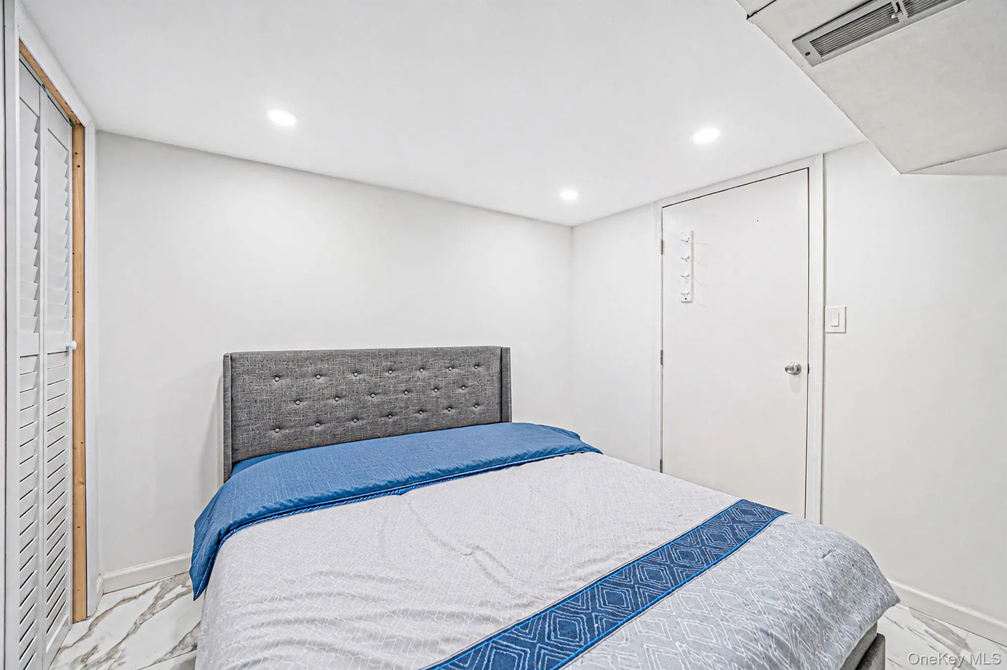 285 9th Street, Babylon, NY, 3 Bedrooms Bedrooms, 7 Rooms Rooms,1 BathroomBathrooms,Residential,For Rent,9th,0,1044065 285 9th Street, Babylon, NY, 3 Bedrooms Bedrooms, 7 Rooms Rooms,1 BathroomBathrooms,Residential,For Rent,9th,0,1044065