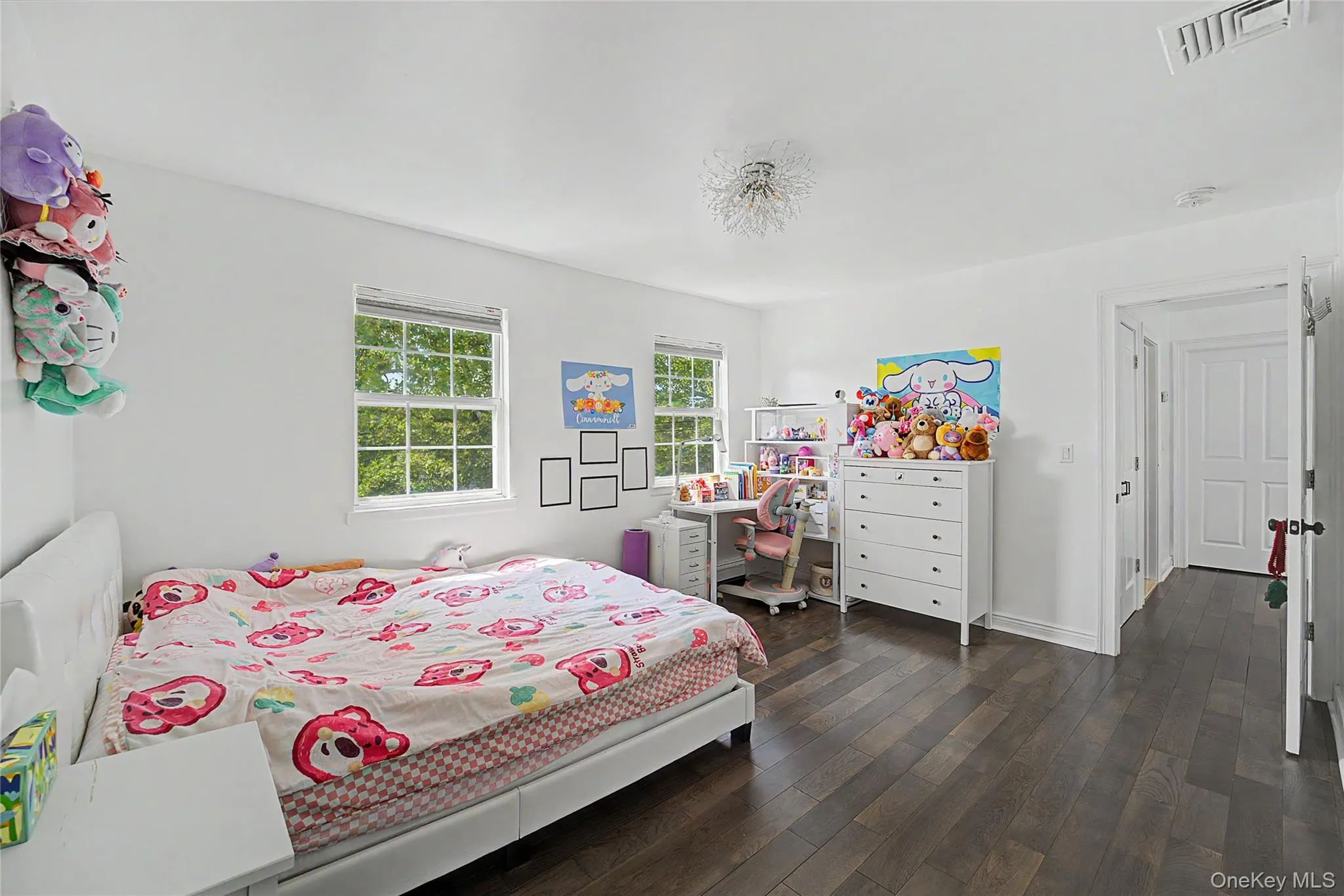 2455 7th Avenue, Hempstead, NY, 4 Bedrooms Bedrooms, 9 Rooms Rooms,3 BathroomsBathrooms,Residential,For Rent,7th,0,1044072 2455 7th Avenue, Hempstead, NY, 4 Bedrooms Bedrooms, 9 Rooms Rooms,3 BathroomsBathrooms,Residential,For Rent,7th,0,1044072