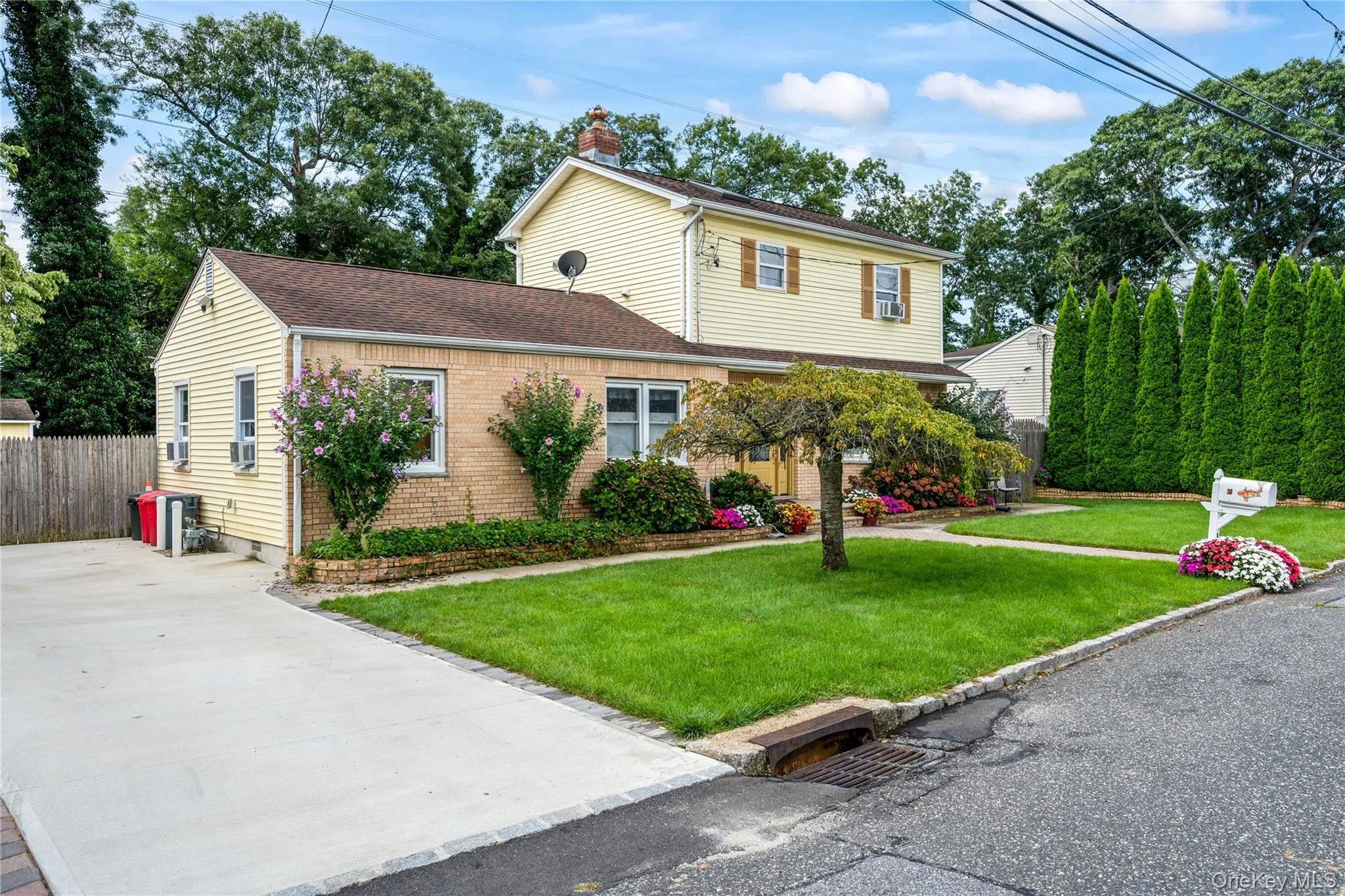 16 12th Street, Brookhaven, NY, 4 Bedrooms Bedrooms, 9 Rooms Rooms,3 BathroomsBathrooms,Residential,For Rent,12th,0,1044074 16 12th Street, Brookhaven, NY, 4 Bedrooms Bedrooms, 9 Rooms Rooms,3 BathroomsBathrooms,Residential,For Rent,12th,0,1044074
