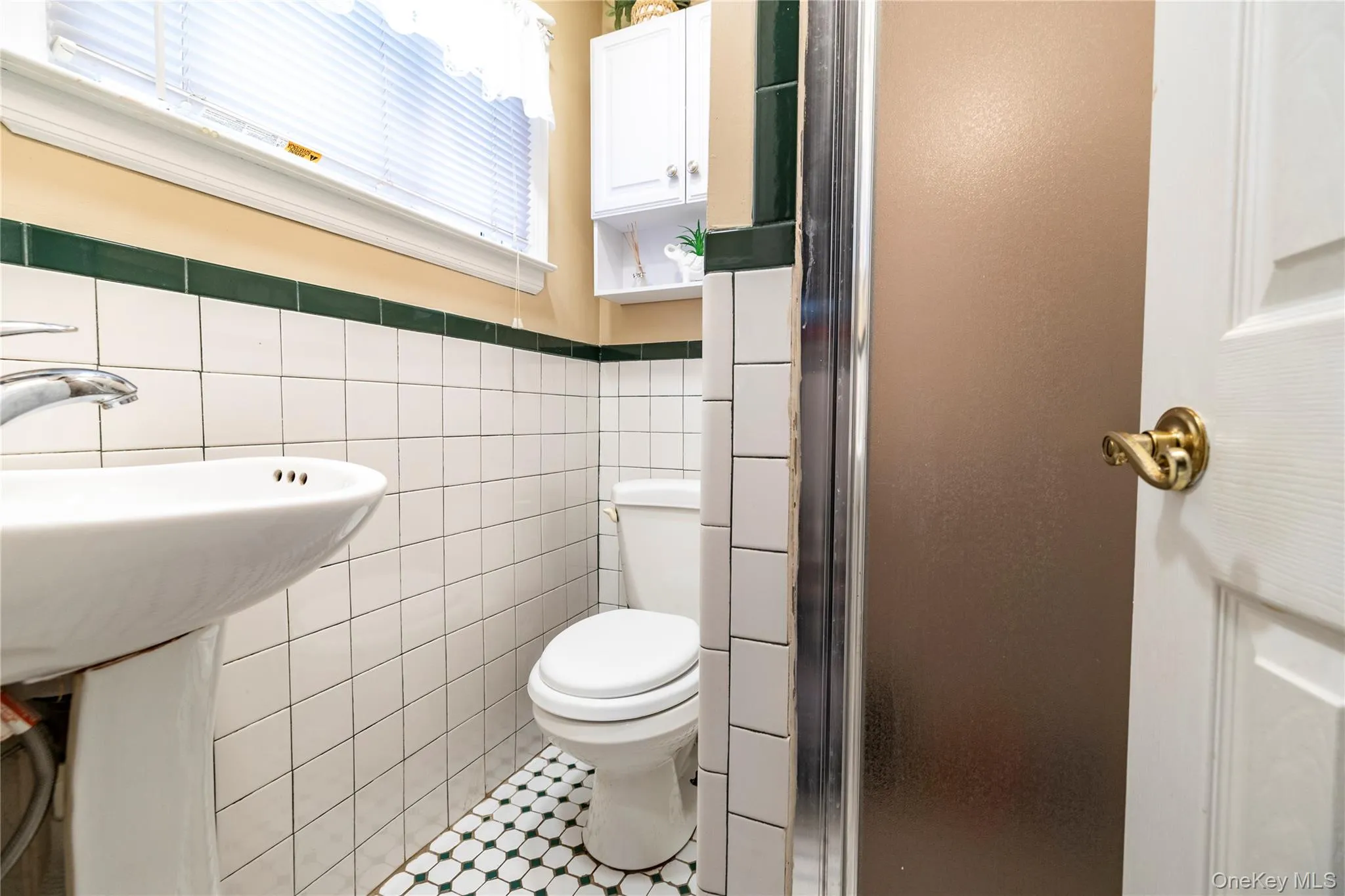 105 Wicks Lane, Hempstead, NY, 4 Bedrooms Bedrooms, 7 Rooms Rooms,3 BathroomsBathrooms,Residential,For Rent,Wicks,0,1044076 105 Wicks Lane, Hempstead, NY, 4 Bedrooms Bedrooms, 7 Rooms Rooms,3 BathroomsBathrooms,Residential,For Rent,Wicks,0,1044076