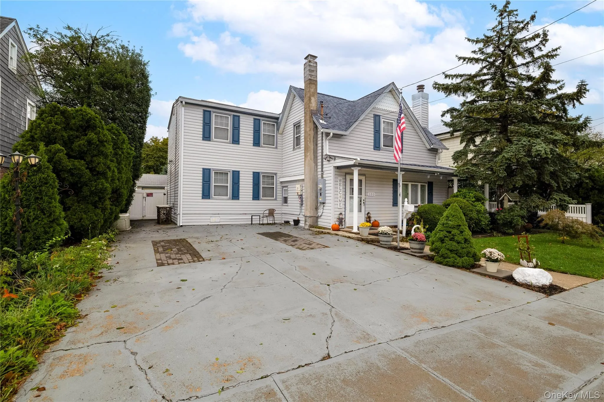 105 Wicks Lane, Hempstead, NY, 4 Bedrooms Bedrooms, 7 Rooms Rooms,3 BathroomsBathrooms,Residential,For Rent,Wicks,0,1044076 105 Wicks Lane, Hempstead, NY, 4 Bedrooms Bedrooms, 7 Rooms Rooms,3 BathroomsBathrooms,Residential,For Rent,Wicks,0,1044076