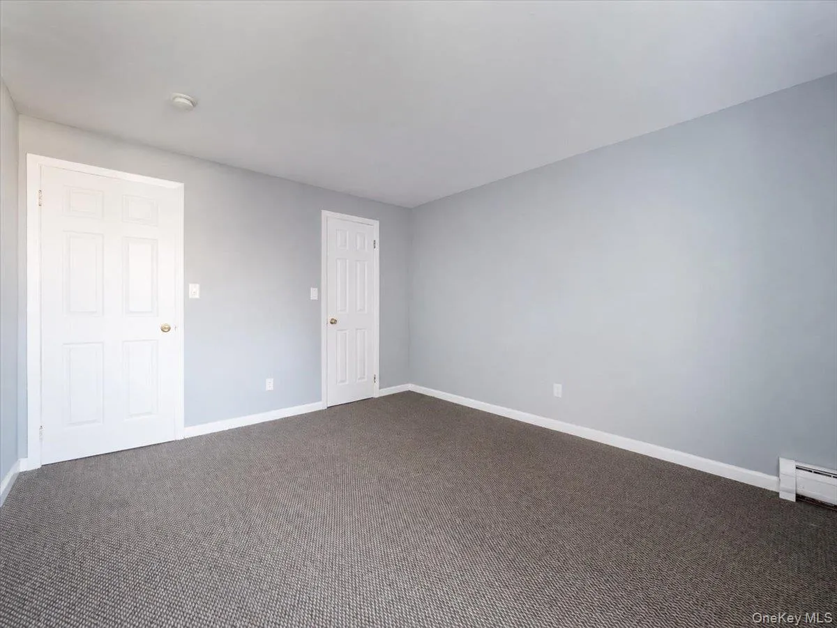 202 Country Club Lane, Haverstraw, NY, 2 Bedrooms Bedrooms, 5 Rooms Rooms,2 BathroomsBathrooms,Residential,For Rent,Country Club,0,1044077 202 Country Club Lane, Haverstraw, NY, 2 Bedrooms Bedrooms, 5 Rooms Rooms,2 BathroomsBathrooms,Residential,For Rent,Country Club,0,1044077