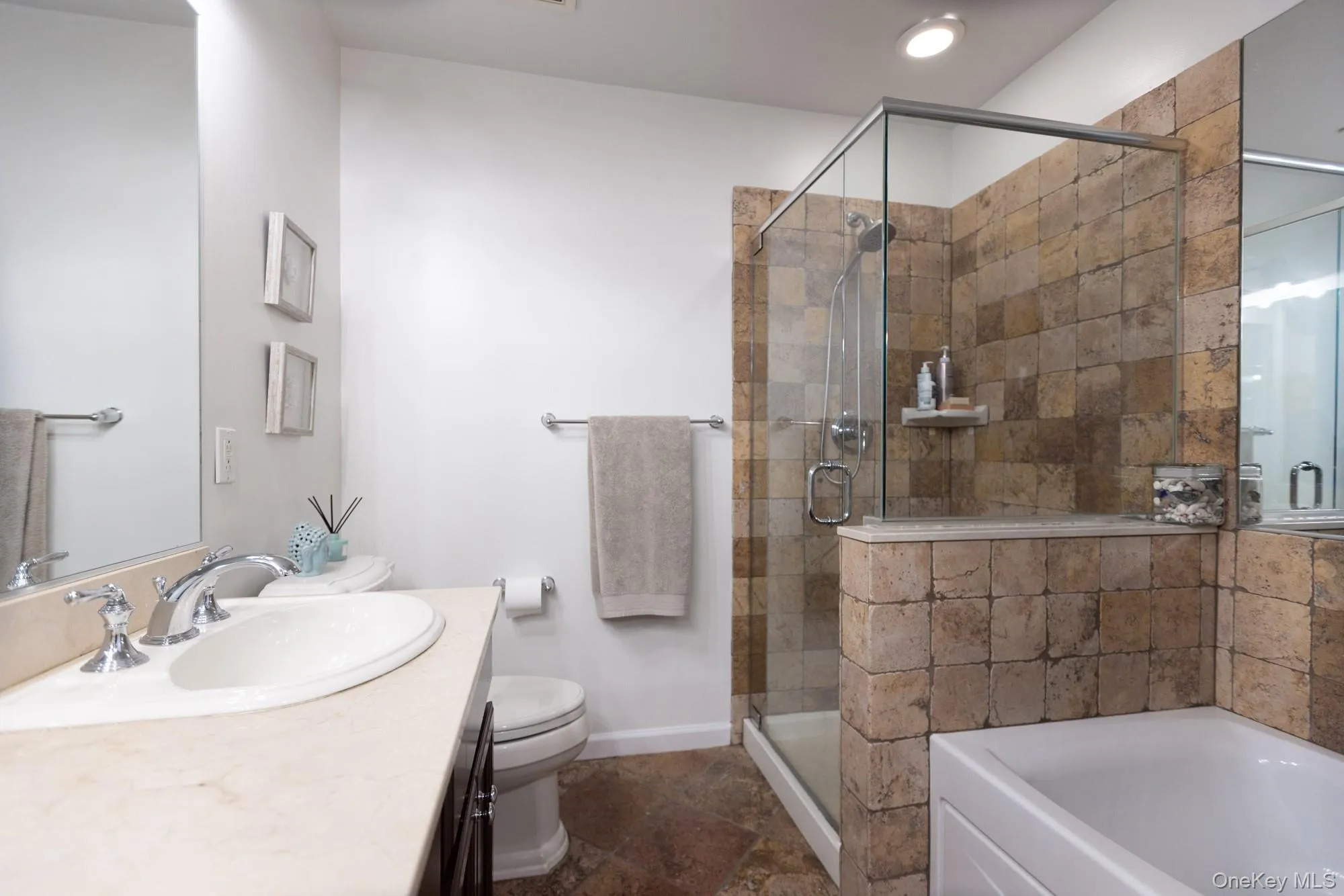32 Bridge Lane, Haverstraw, NY, 2 Bedrooms Bedrooms, 7 Rooms Rooms,2 BathroomsBathrooms,Residential,For Rent,Bridge,0,1044083 32 Bridge Lane, Haverstraw, NY, 2 Bedrooms Bedrooms, 7 Rooms Rooms,2 BathroomsBathrooms,Residential,For Rent,Bridge,0,1044083