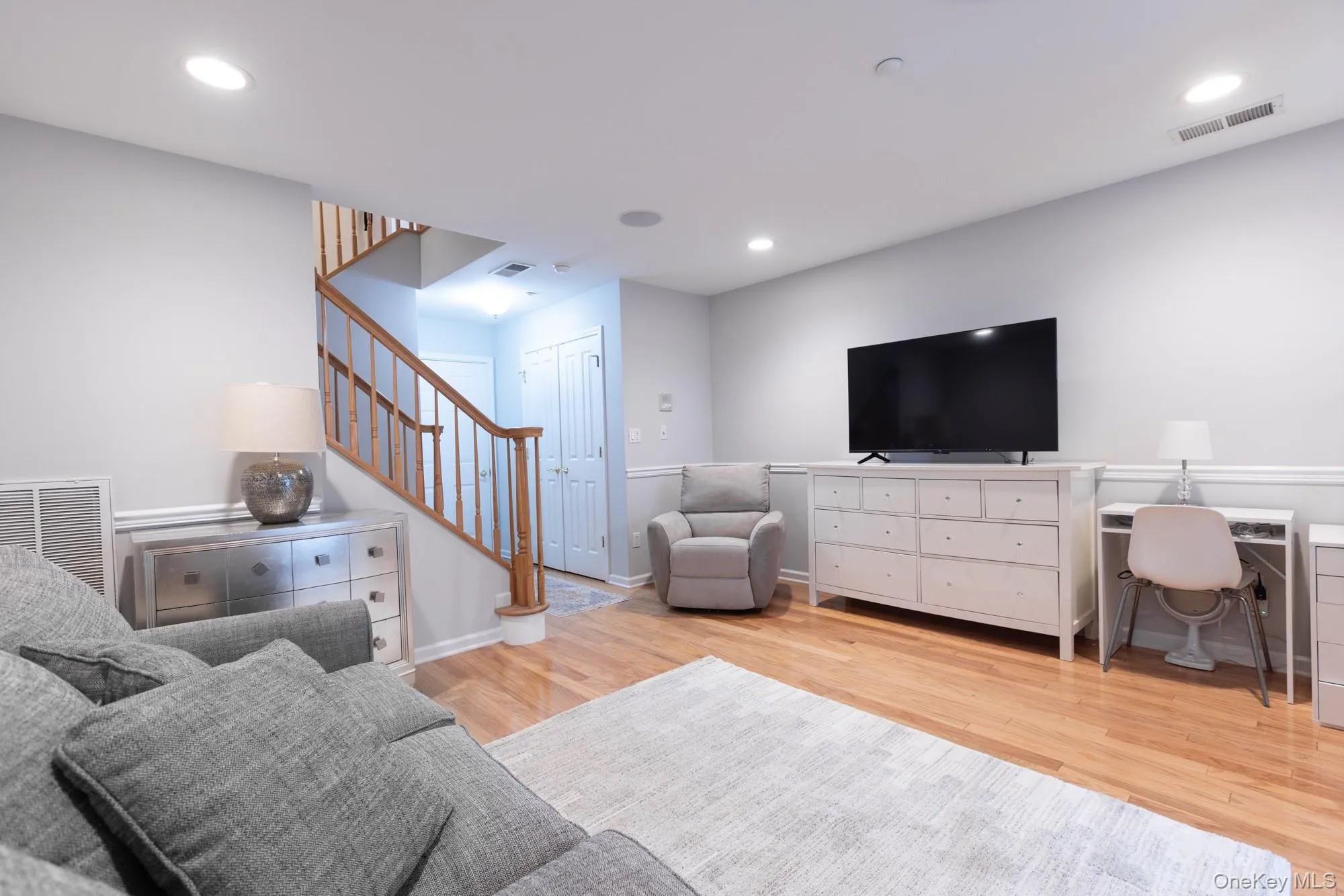 32 Bridge Lane, Haverstraw, NY, 2 Bedrooms Bedrooms, 7 Rooms Rooms,2 BathroomsBathrooms,Residential,For Rent,Bridge,0,1044083 32 Bridge Lane, Haverstraw, NY, 2 Bedrooms Bedrooms, 7 Rooms Rooms,2 BathroomsBathrooms,Residential,For Rent,Bridge,0,1044083