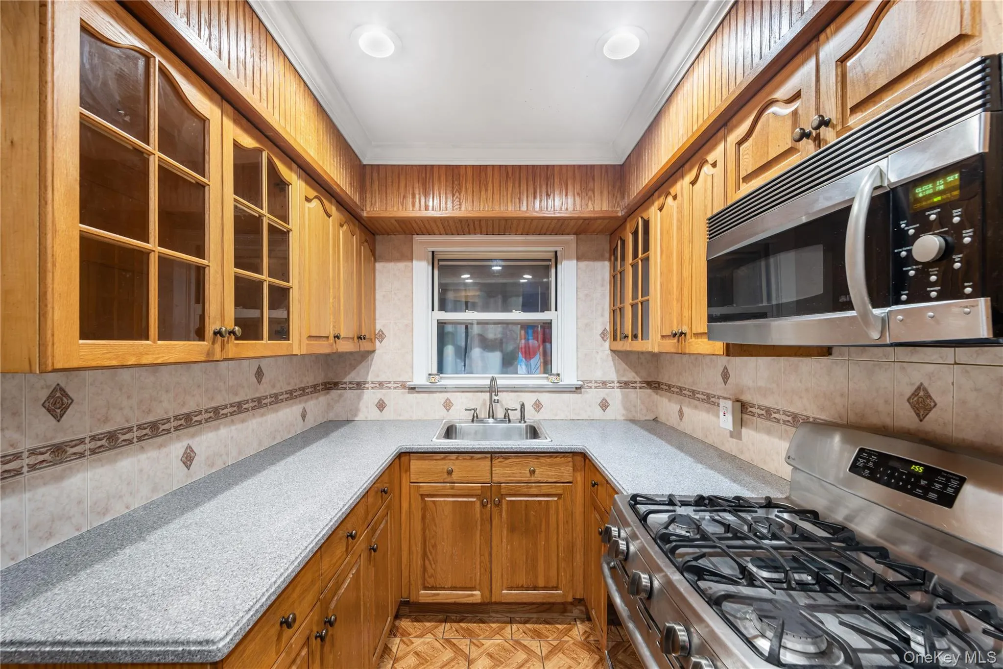 4225 Wilder Avenue, New York, NY, 3 Bedrooms Bedrooms, 5 Rooms Rooms,1 BathroomBathrooms,Residential Lease,For Rent,Wilder,0,1044084 4225 Wilder Avenue, New York, NY, 3 Bedrooms Bedrooms, 5 Rooms Rooms,1 BathroomBathrooms,Residential Lease,For Rent,Wilder,0,1044084