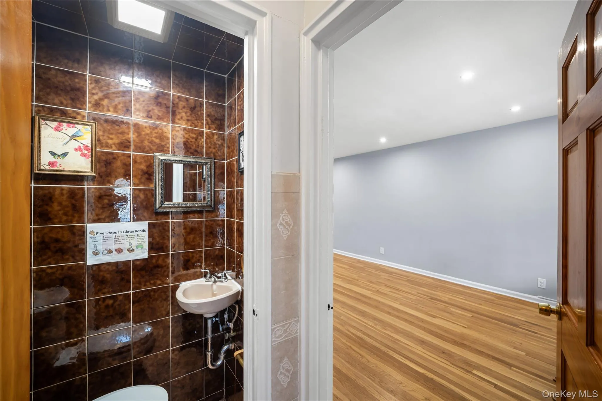 4225 Wilder Avenue, New York, NY, 3 Bedrooms Bedrooms, 5 Rooms Rooms,1 BathroomBathrooms,Residential Lease,For Rent,Wilder,0,1044084 4225 Wilder Avenue, New York, NY, 3 Bedrooms Bedrooms, 5 Rooms Rooms,1 BathroomBathrooms,Residential Lease,For Rent,Wilder,0,1044084