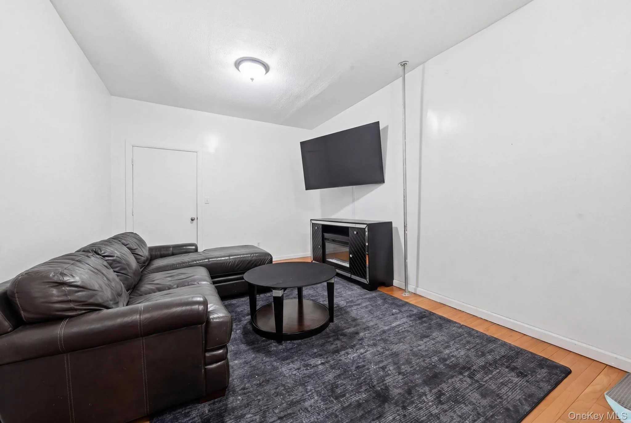 1086 Blake Avenue, New York, NY, 4 Bedrooms Bedrooms, 12 Rooms Rooms,3 BathroomsBathrooms,Residential,For Rent,Blake,0,1044086 1086 Blake Avenue, New York, NY, 4 Bedrooms Bedrooms, 12 Rooms Rooms,3 BathroomsBathrooms,Residential,For Rent,Blake,0,1044086
