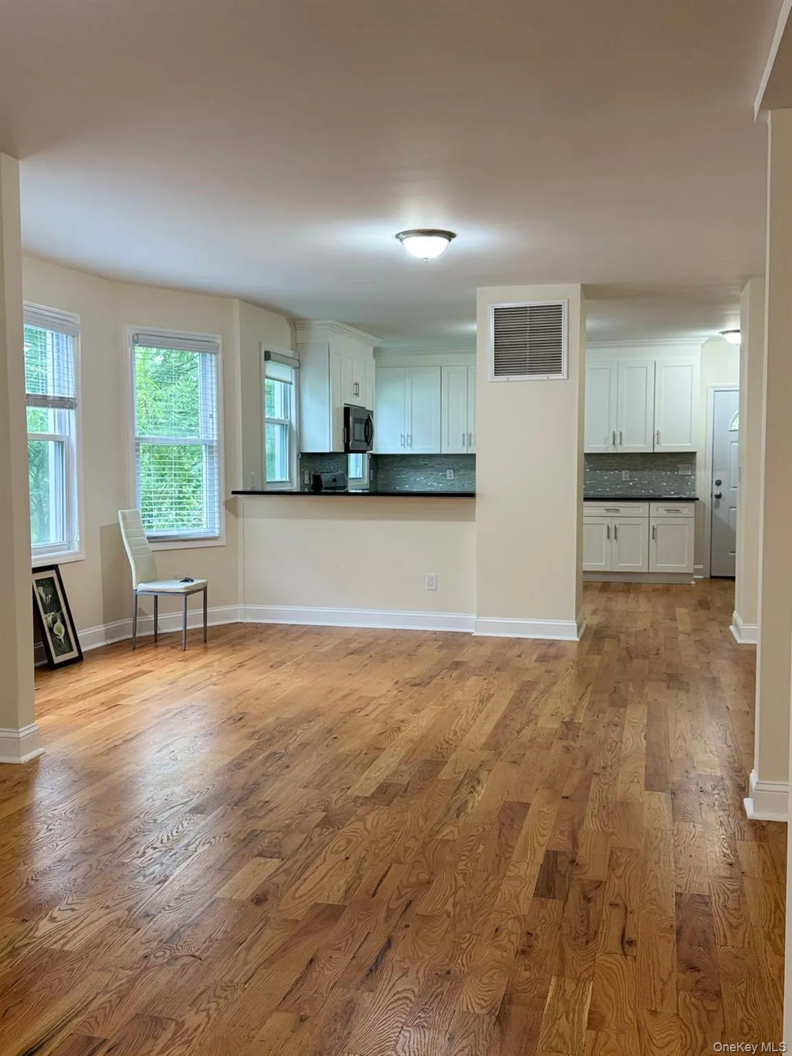 16 Park Avenue, White Plains, NY, 3 Bedrooms Bedrooms, 8 Rooms Rooms,2 BathroomsBathrooms,Residential Lease,For Rent,Park,0,1044088 16 Park Avenue, White Plains, NY, 3 Bedrooms Bedrooms, 8 Rooms Rooms,2 BathroomsBathrooms,Residential Lease,For Rent,Park,0,1044088