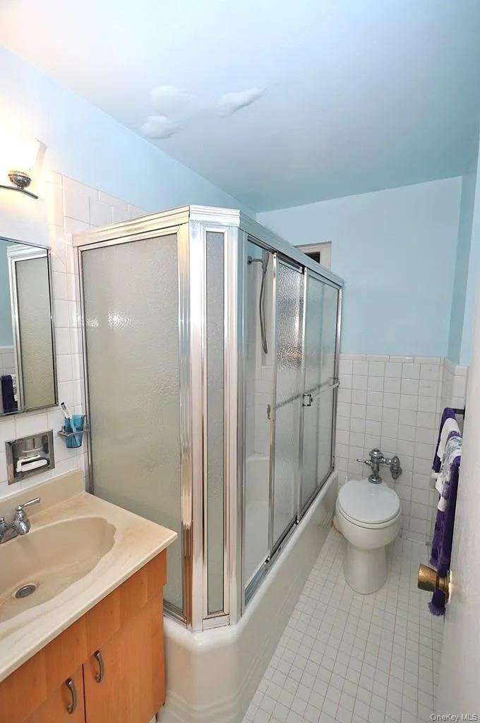Bathroom Bathroom