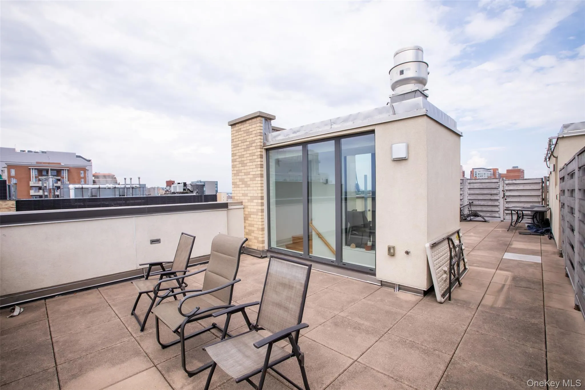 39-16 Prince Street, New York, NY, 3 Bedrooms Bedrooms, 10 Rooms Rooms,3 BathroomsBathrooms,Residential,For Rent,Prince,0,1044091 39-16 Prince Street, New York, NY, 3 Bedrooms Bedrooms, 10 Rooms Rooms,3 BathroomsBathrooms,Residential,For Rent,Prince,0,1044091