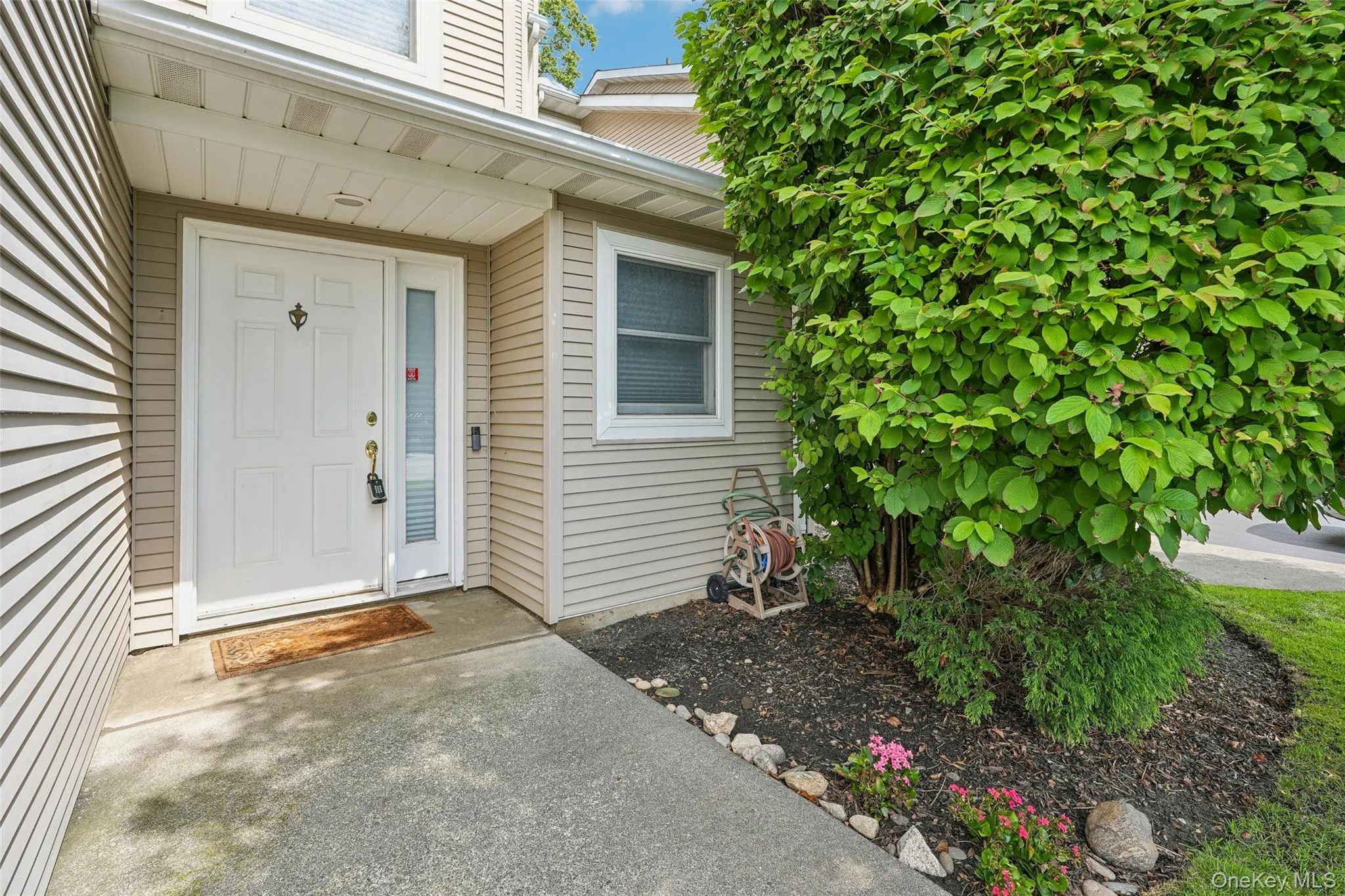 164 Route 303, Clarkstown, NY, 3 Bedrooms Bedrooms, 8 Rooms Rooms,2 BathroomsBathrooms,Residential,For Rent,Route 303,0,1044092 164 Route 303, Clarkstown, NY, 3 Bedrooms Bedrooms, 8 Rooms Rooms,2 BathroomsBathrooms,Residential,For Rent,Route 303,0,1044092