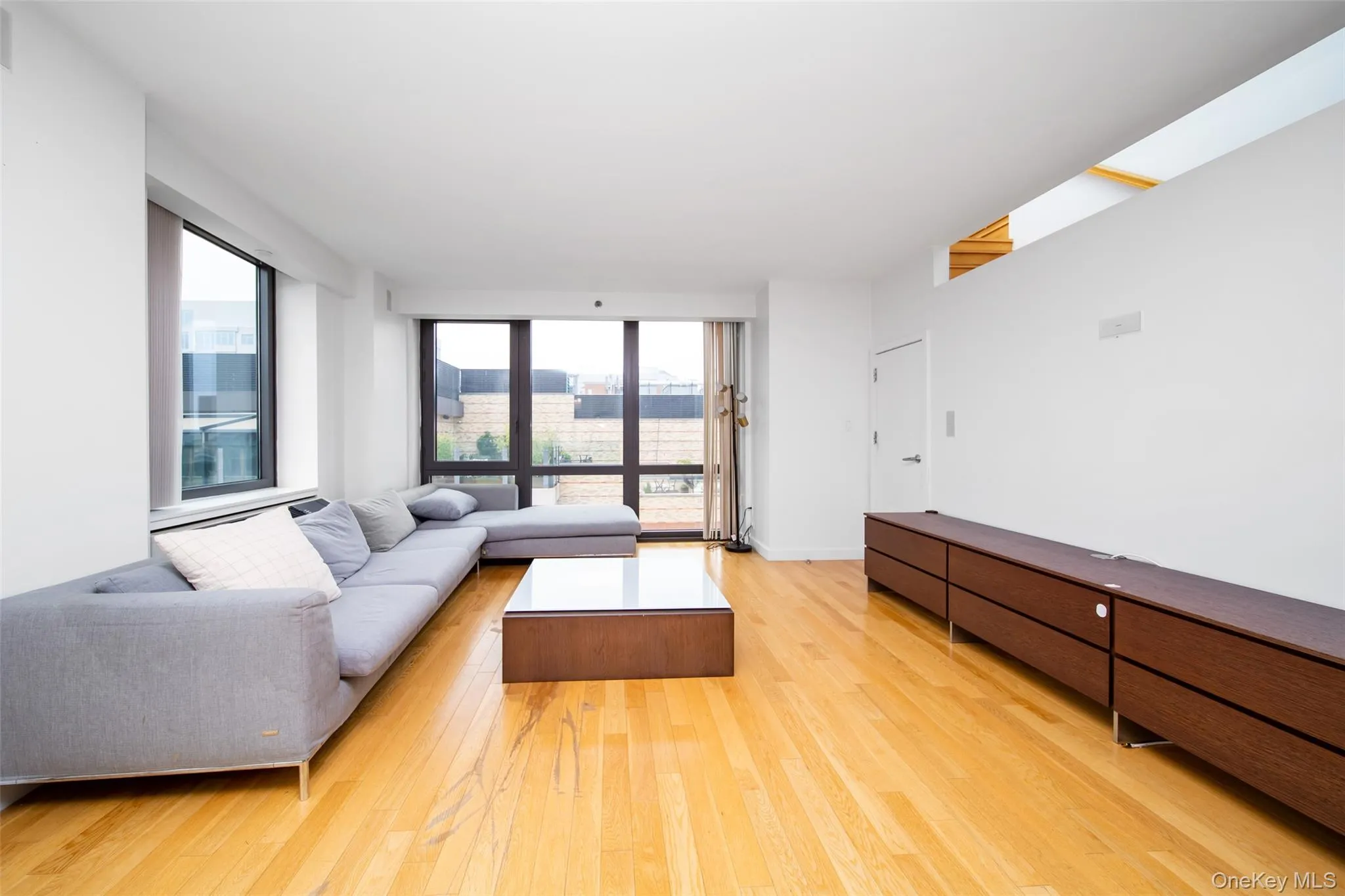 39-16 Prince Street, New York, NY, 3 Bedrooms Bedrooms, 10 Rooms Rooms,3 BathroomsBathrooms,Residential Lease,For Rent,Prince,0,1044093 39-16 Prince Street, New York, NY, 3 Bedrooms Bedrooms, 10 Rooms Rooms,3 BathroomsBathrooms,Residential Lease,For Rent,Prince,0,1044093