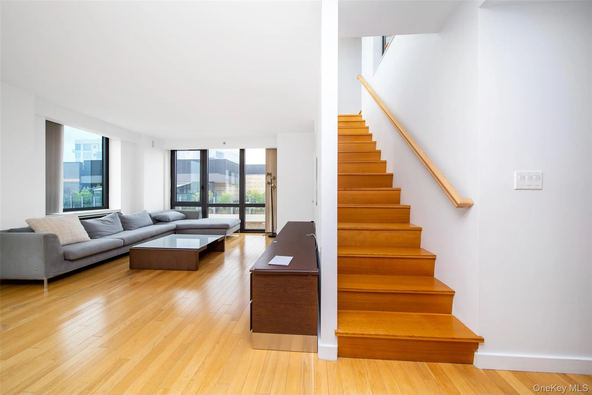 39-16 Prince Street, New York, NY, 3 Bedrooms Bedrooms, 10 Rooms Rooms,3 BathroomsBathrooms,Residential Lease,For Rent,Prince,0,1044093 39-16 Prince Street, New York, NY, 3 Bedrooms Bedrooms, 10 Rooms Rooms,3 BathroomsBathrooms,Residential Lease,For Rent,Prince,0,1044093