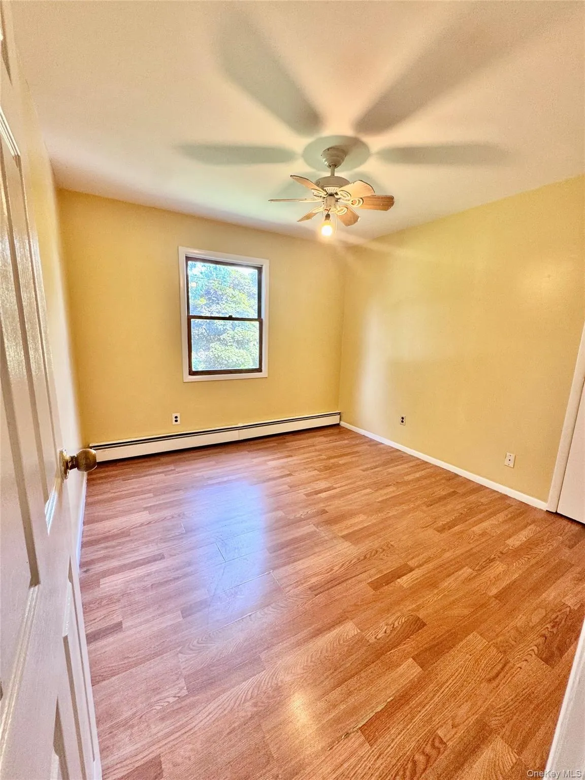 260 Oceanside Street, Islip, NY, 4 Bedrooms Bedrooms, 8 Rooms Rooms,1 BathroomBathrooms,Residential Lease,For Rent,Oceanside,0,1044107 260 Oceanside Street, Islip, NY, 4 Bedrooms Bedrooms, 8 Rooms Rooms,1 BathroomBathrooms,Residential Lease,For Rent,Oceanside,0,1044107