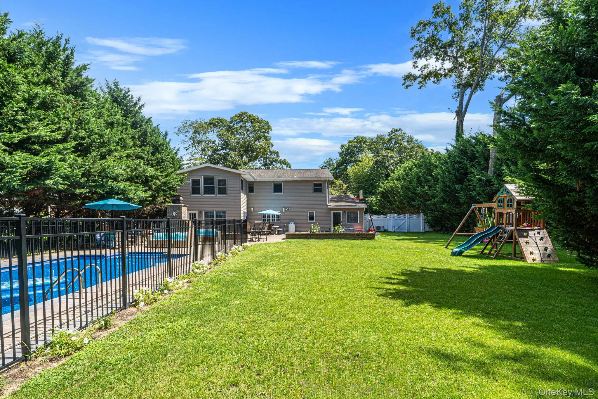 136 Vanderbilt Boulevard, Islip, NY, 5 Bedrooms Bedrooms, 10 Rooms Rooms,3 BathroomsBathrooms,Residential,For Rent,Vanderbilt,0,1044108 136 Vanderbilt Boulevard, Islip, NY, 5 Bedrooms Bedrooms, 10 Rooms Rooms,3 BathroomsBathrooms,Residential,For Rent,Vanderbilt,0,1044108