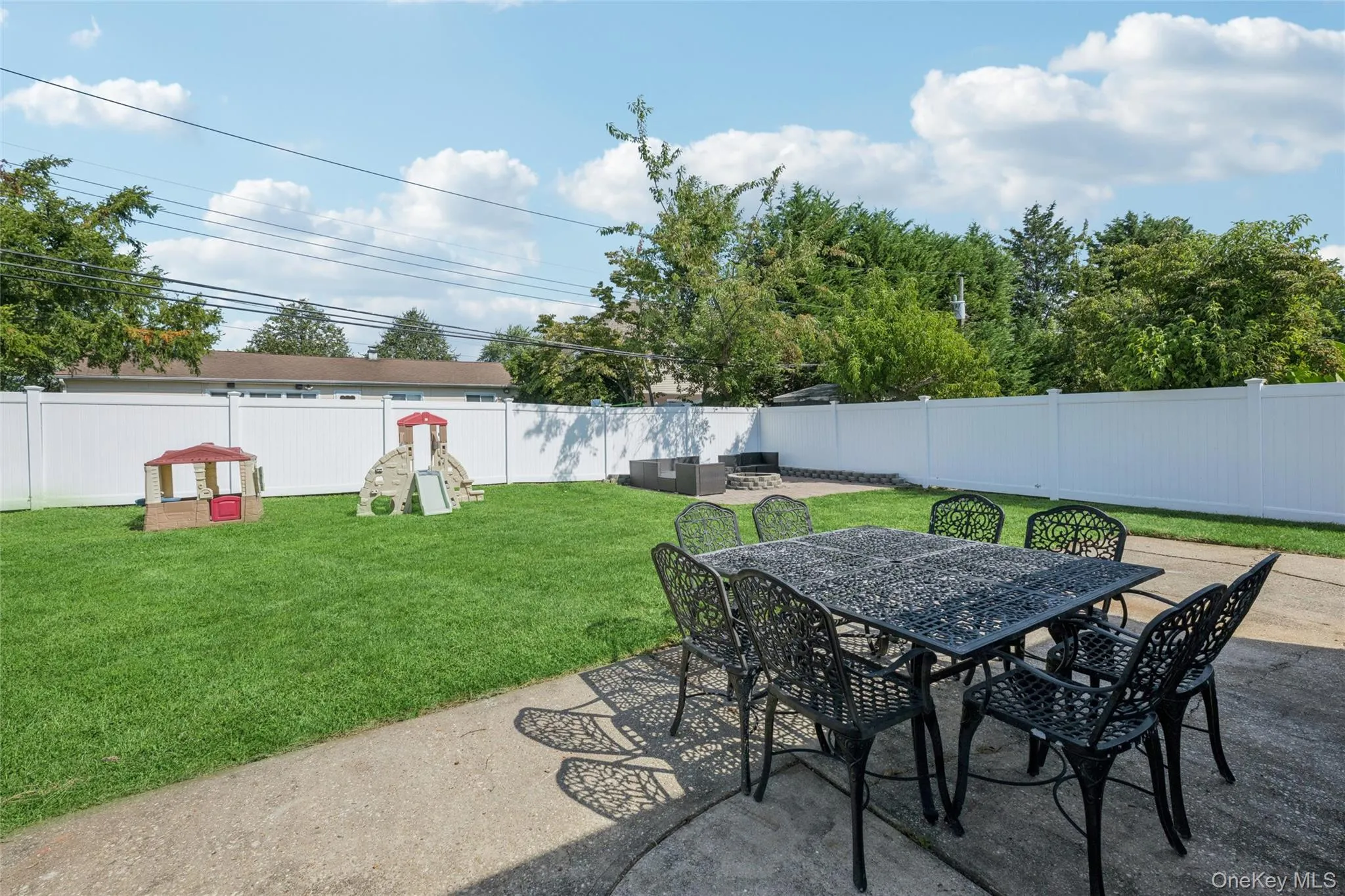 12 Lillian Lane, Oyster Bay, NY, 3 Bedrooms Bedrooms, 6 Rooms Rooms,2 BathroomsBathrooms,Residential,For Rent,Lillian,0,1044110 12 Lillian Lane, Oyster Bay, NY, 3 Bedrooms Bedrooms, 6 Rooms Rooms,2 BathroomsBathrooms,Residential,For Rent,Lillian,0,1044110