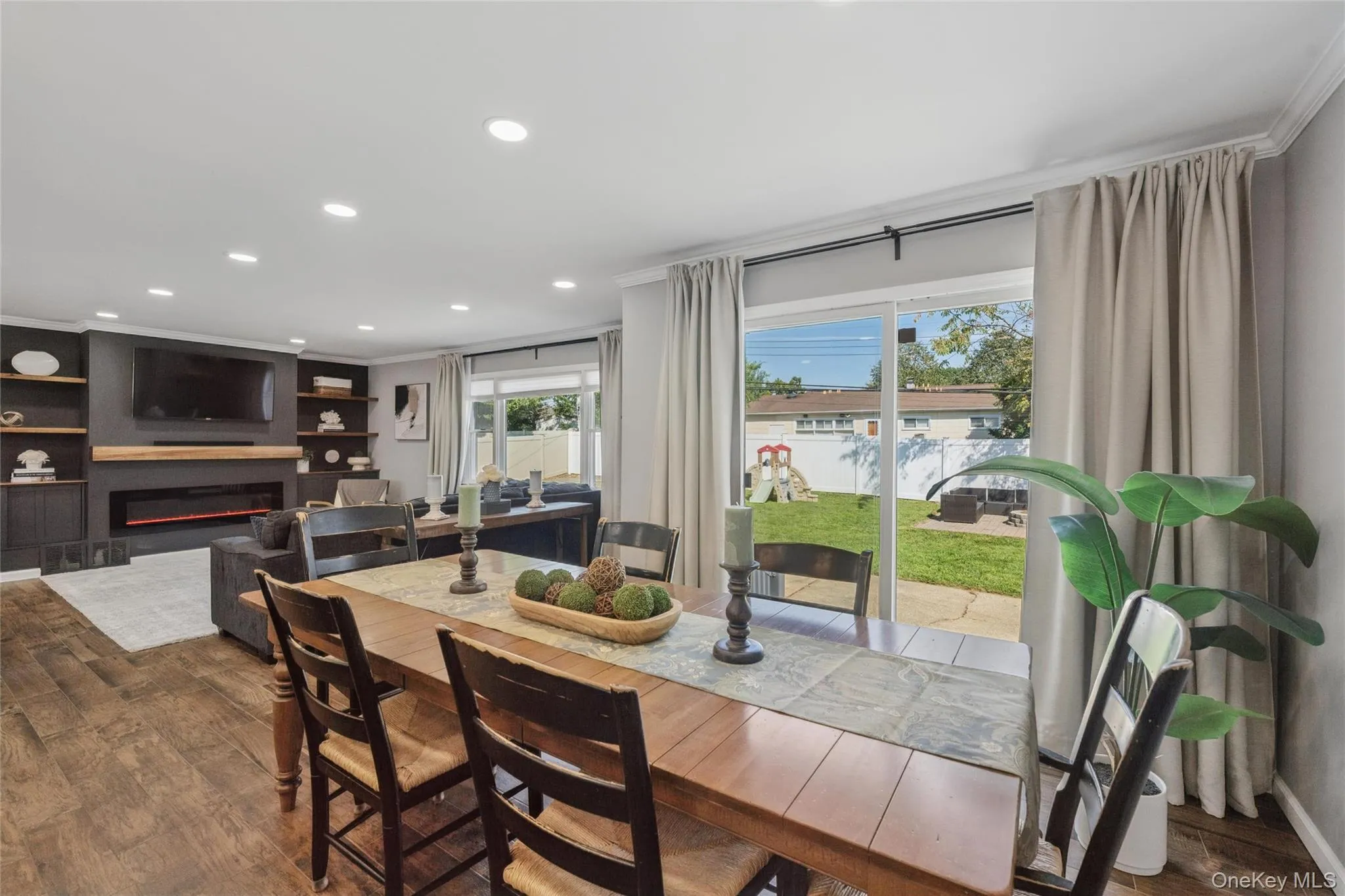 12 Lillian Lane, Oyster Bay, NY, 3 Bedrooms Bedrooms, 6 Rooms Rooms,2 BathroomsBathrooms,Residential,For Rent,Lillian,0,1044110 12 Lillian Lane, Oyster Bay, NY, 3 Bedrooms Bedrooms, 6 Rooms Rooms,2 BathroomsBathrooms,Residential,For Rent,Lillian,0,1044110