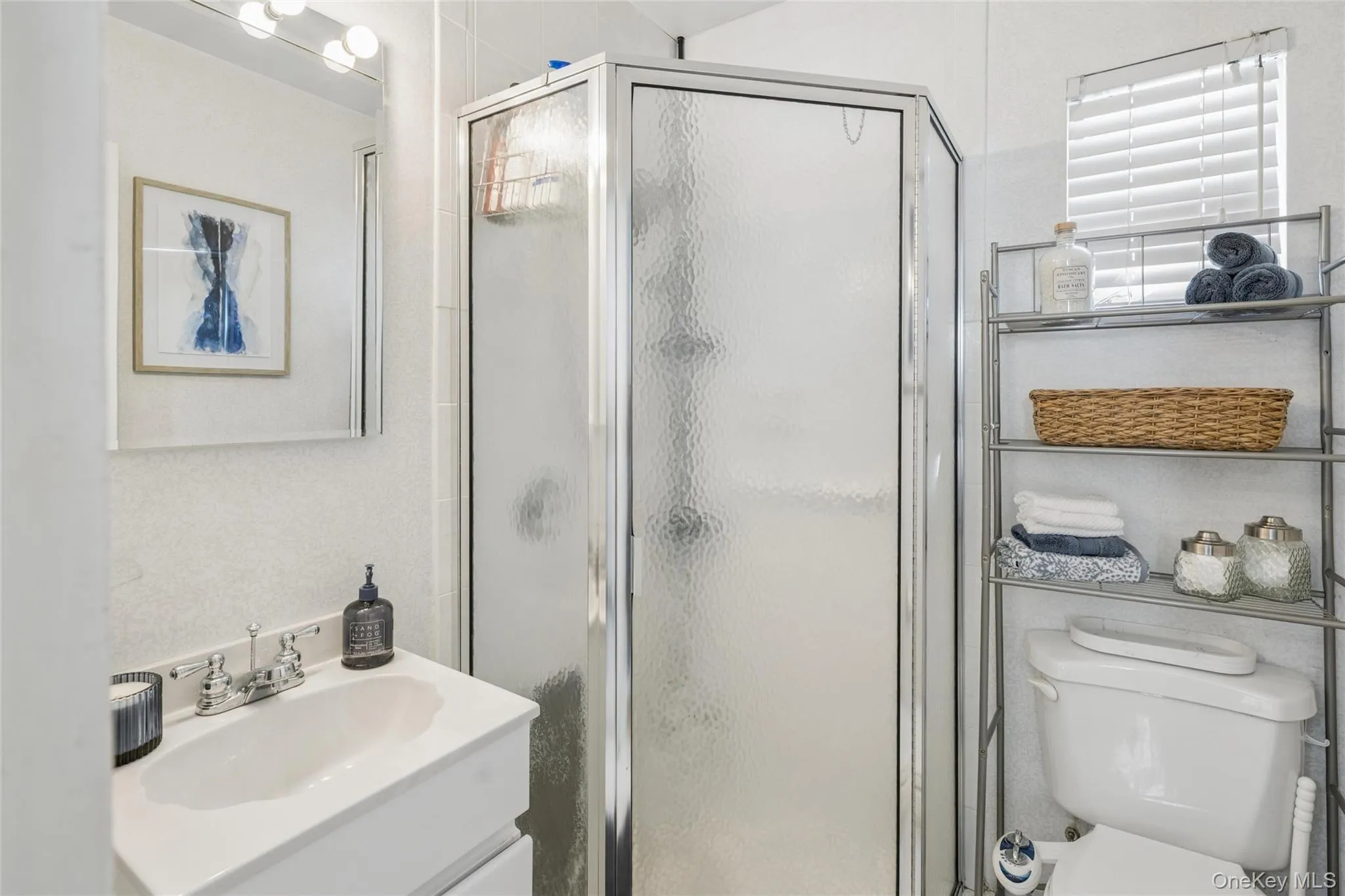 12 Lillian Lane, Oyster Bay, NY, 3 Bedrooms Bedrooms, 6 Rooms Rooms,2 BathroomsBathrooms,Residential,For Rent,Lillian,0,1044110 12 Lillian Lane, Oyster Bay, NY, 3 Bedrooms Bedrooms, 6 Rooms Rooms,2 BathroomsBathrooms,Residential,For Rent,Lillian,0,1044110