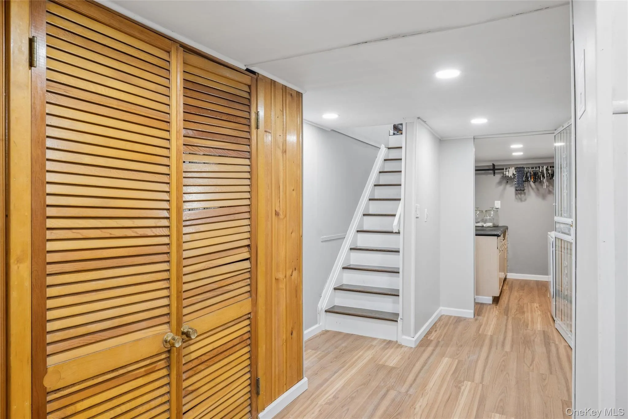 12 Lillian Lane, Oyster Bay, NY, 3 Bedrooms Bedrooms, 6 Rooms Rooms,2 BathroomsBathrooms,Residential,For Rent,Lillian,0,1044110 12 Lillian Lane, Oyster Bay, NY, 3 Bedrooms Bedrooms, 6 Rooms Rooms,2 BathroomsBathrooms,Residential,For Rent,Lillian,0,1044110